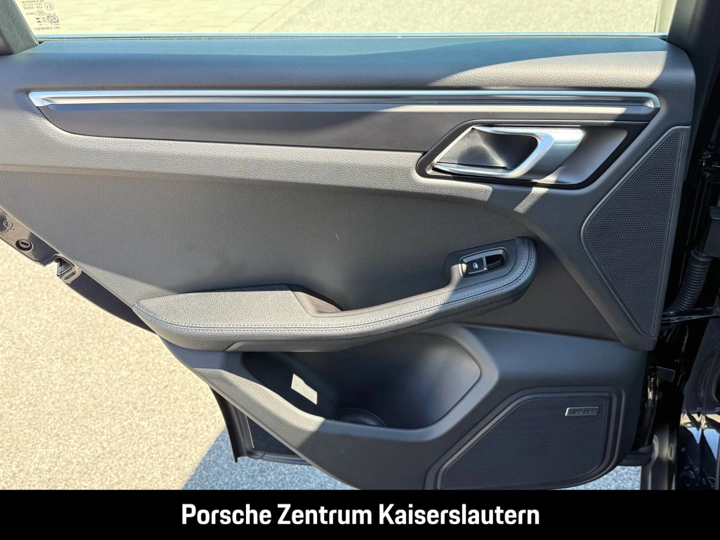 Porsche Macan Sportabgasanlage BOSE Luftfederung 20-Zoll -