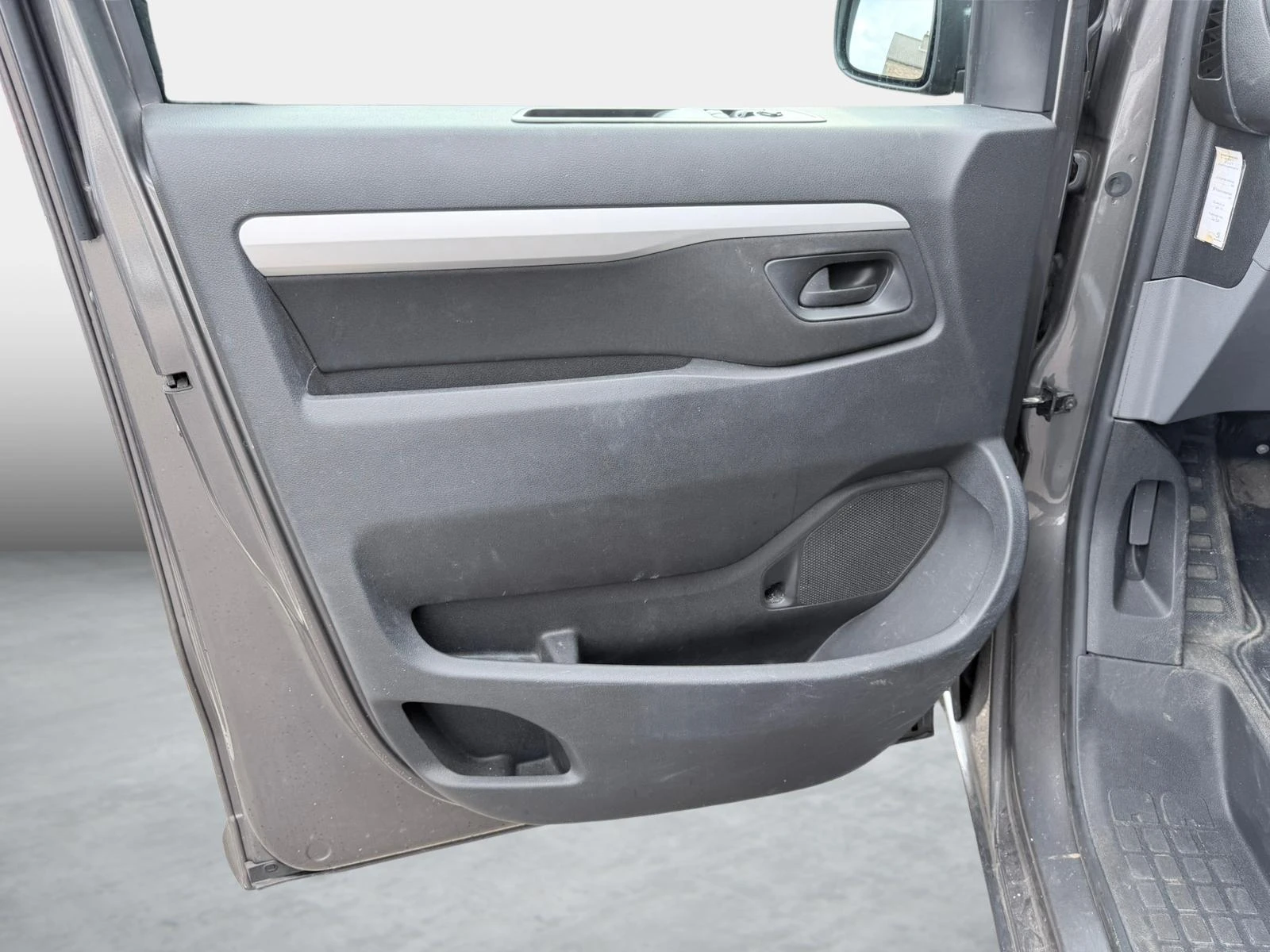 Peugeot-Expert-image-5