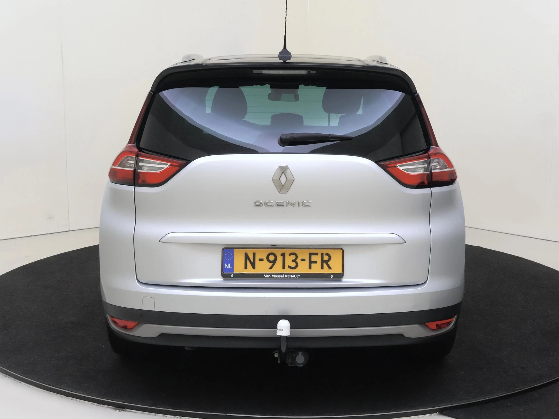 Renault-Grand Scénic-image-6