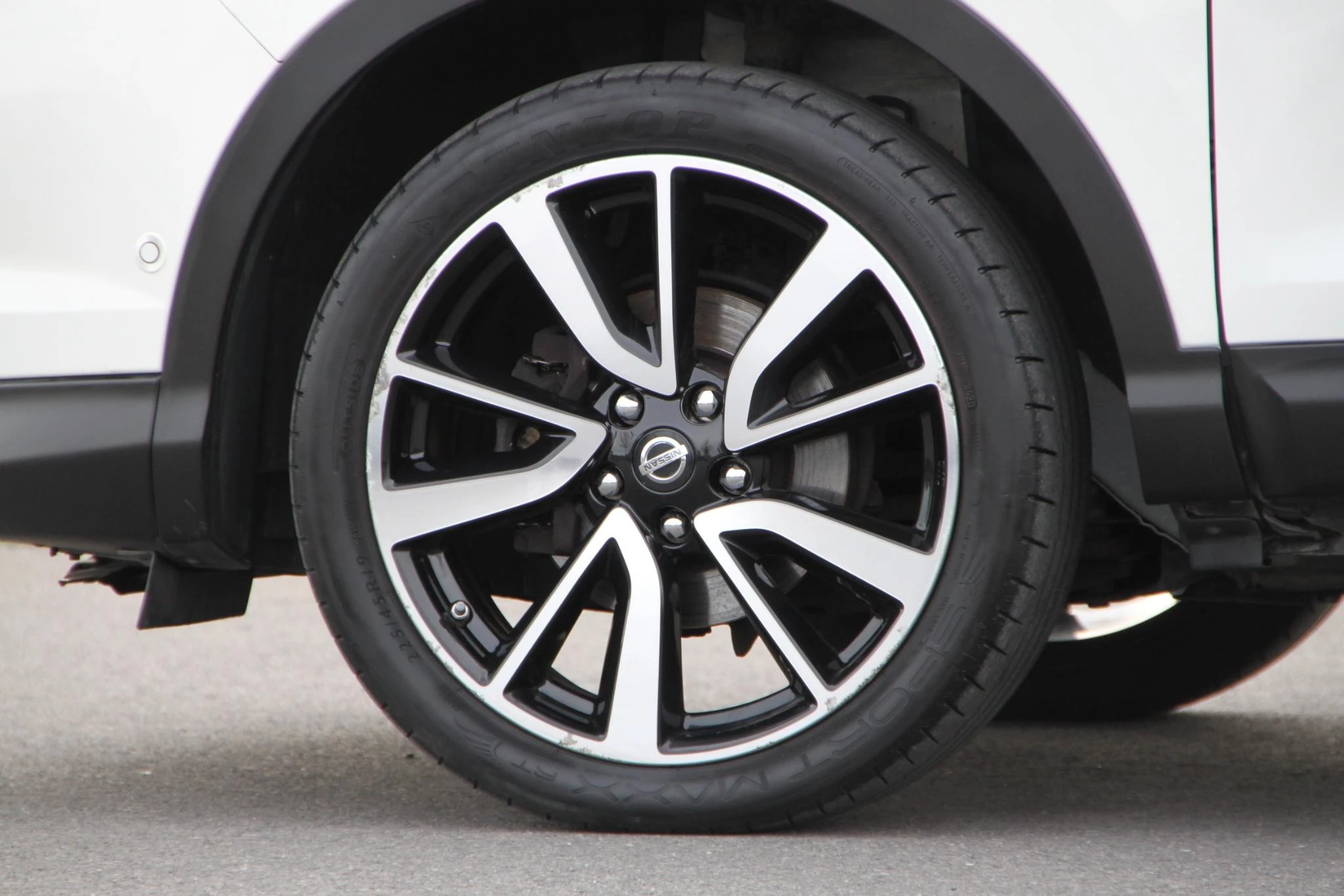 Nissan-QASHQAI-image-7