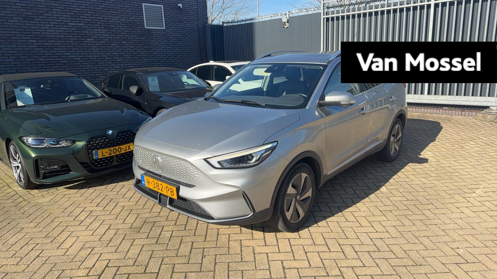 MG-ZS EV-image-0