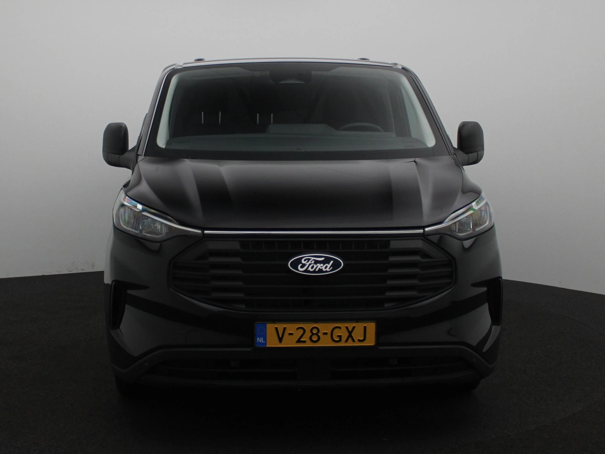 Ford-Transit Custom-image-2