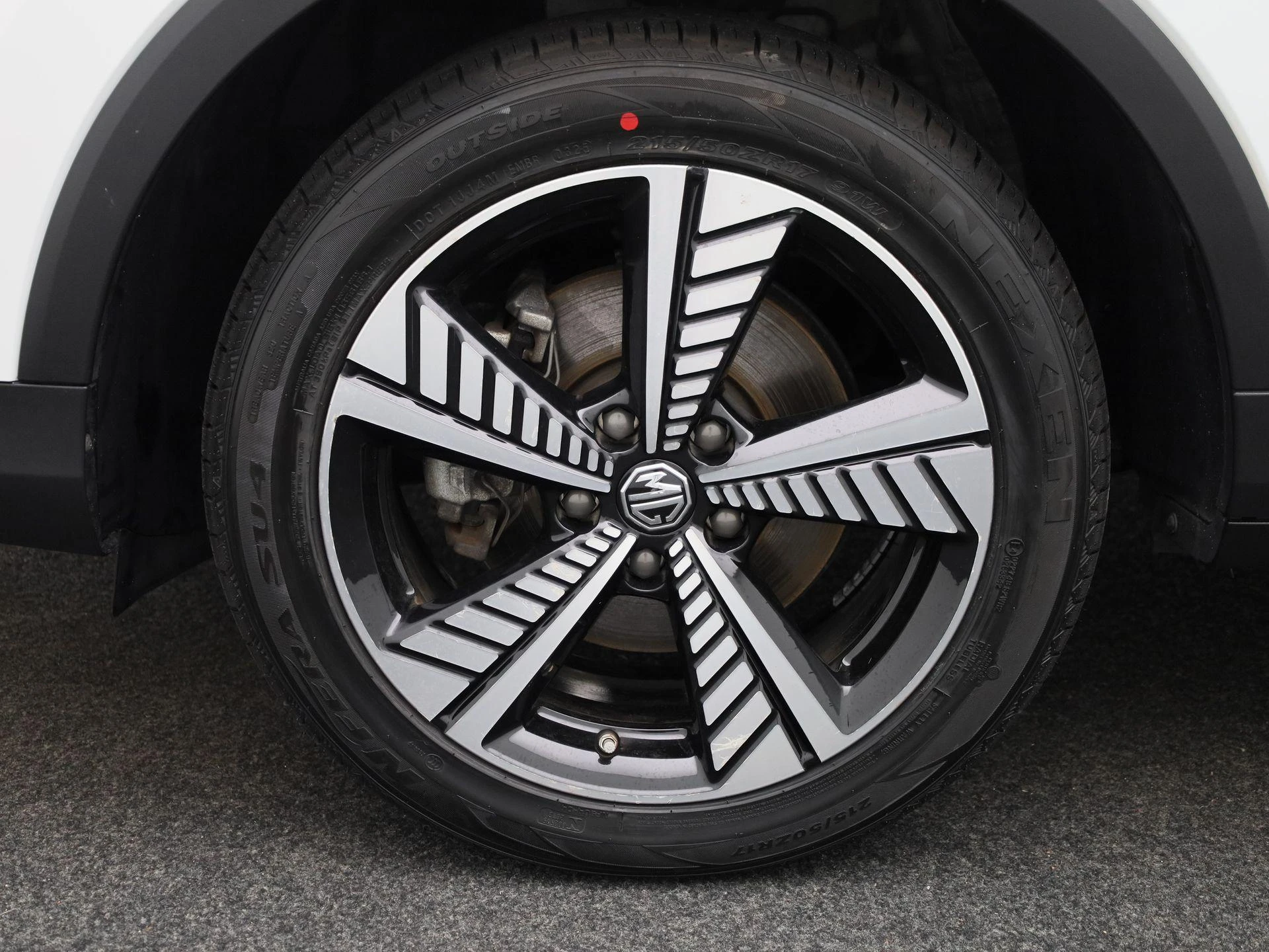 MG-ZS EV-image-15