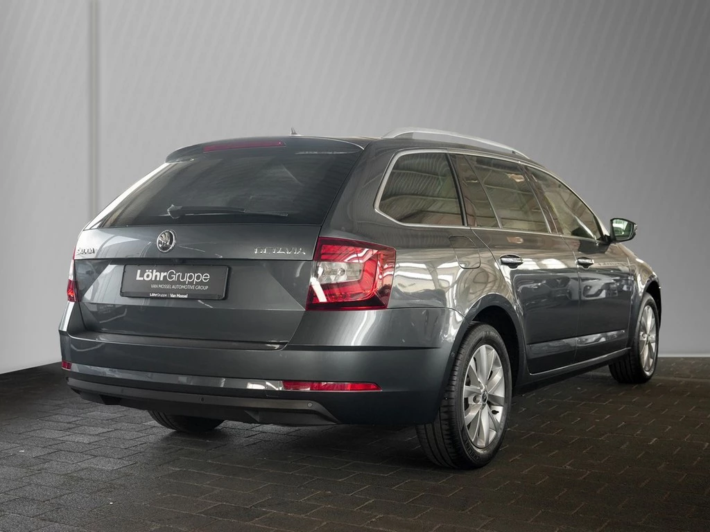 Škoda Octavia Combi 1.5 TSI Style Navi/RFK/LED