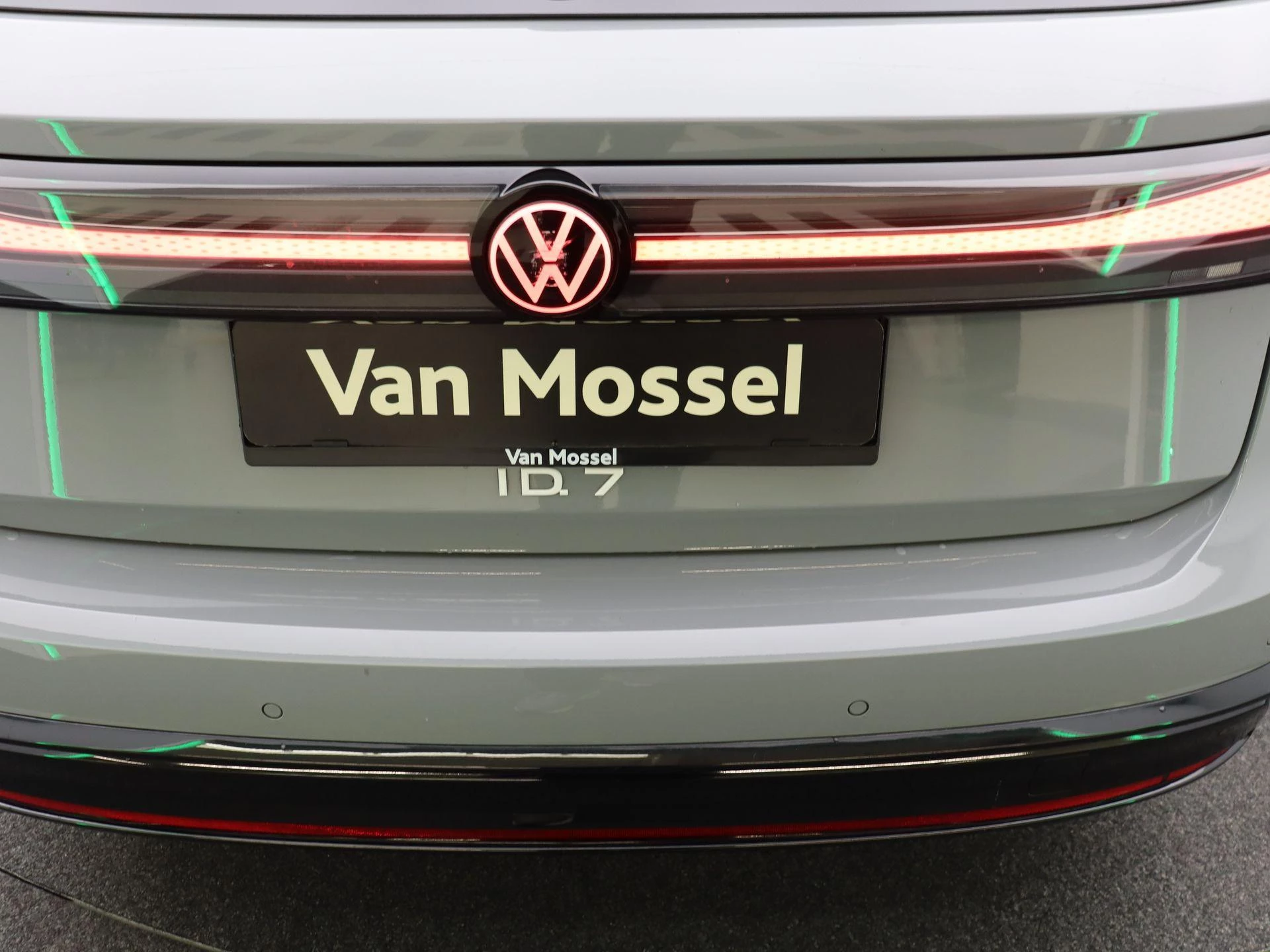 Volkswagen-ID.7-image-17