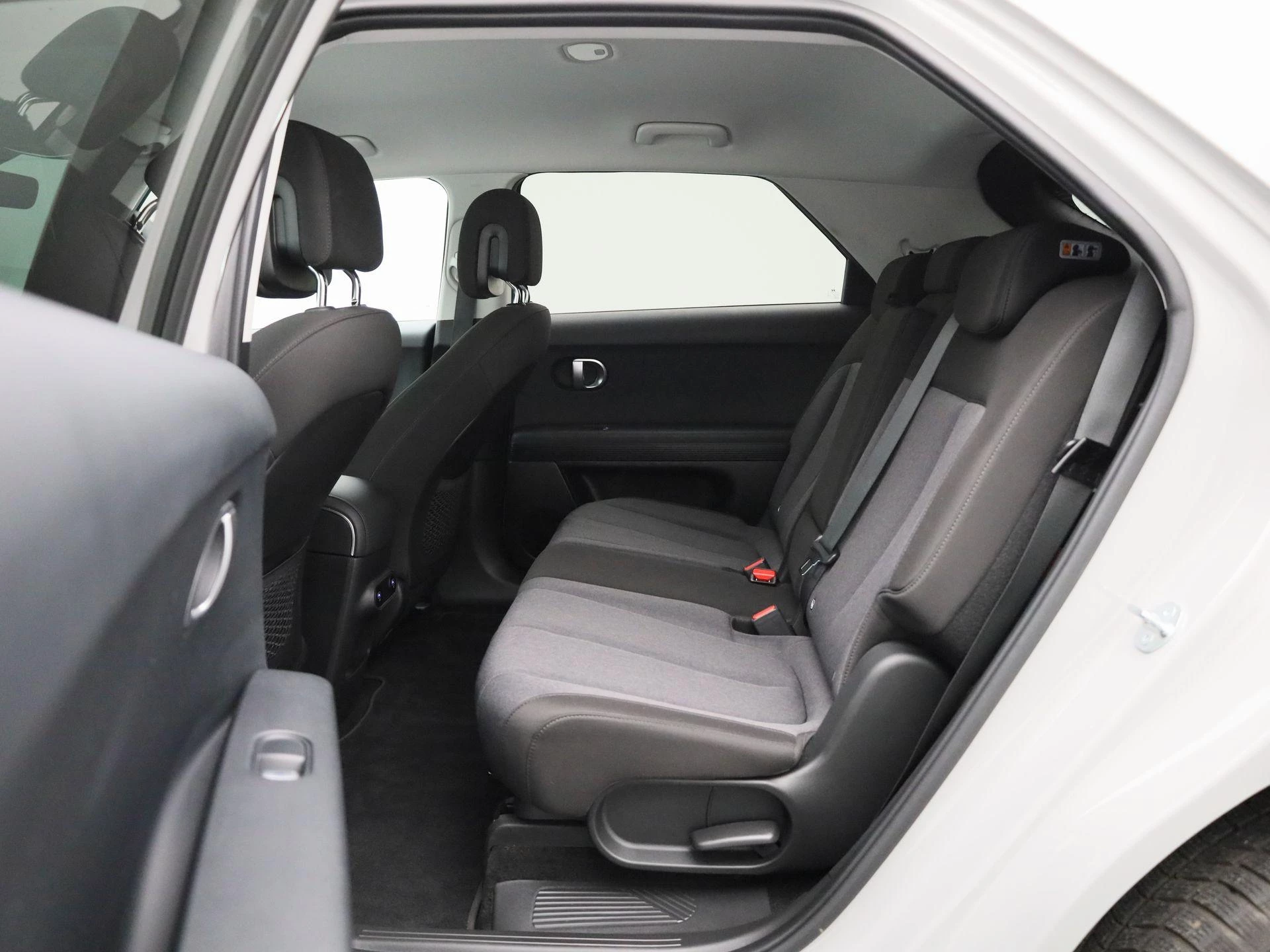 Hyundai-IONIQ 5-image-10