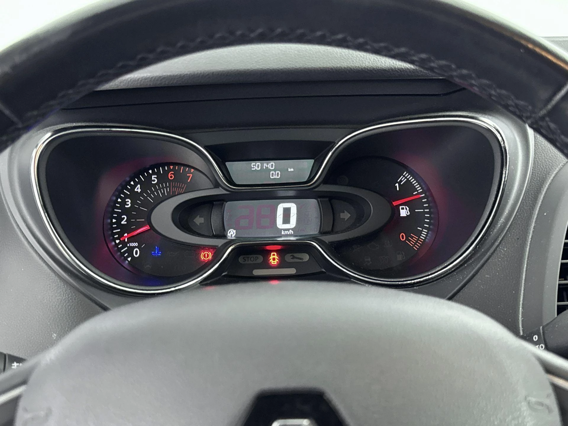 Renault-Captur-image-12