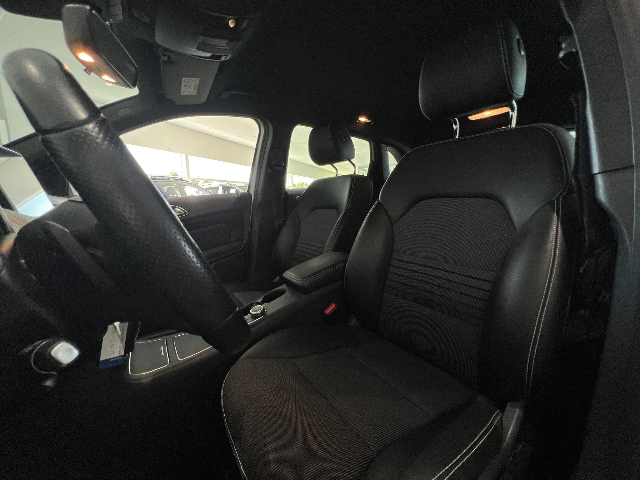 Mercedes-Benz-B-Klasse-image-11