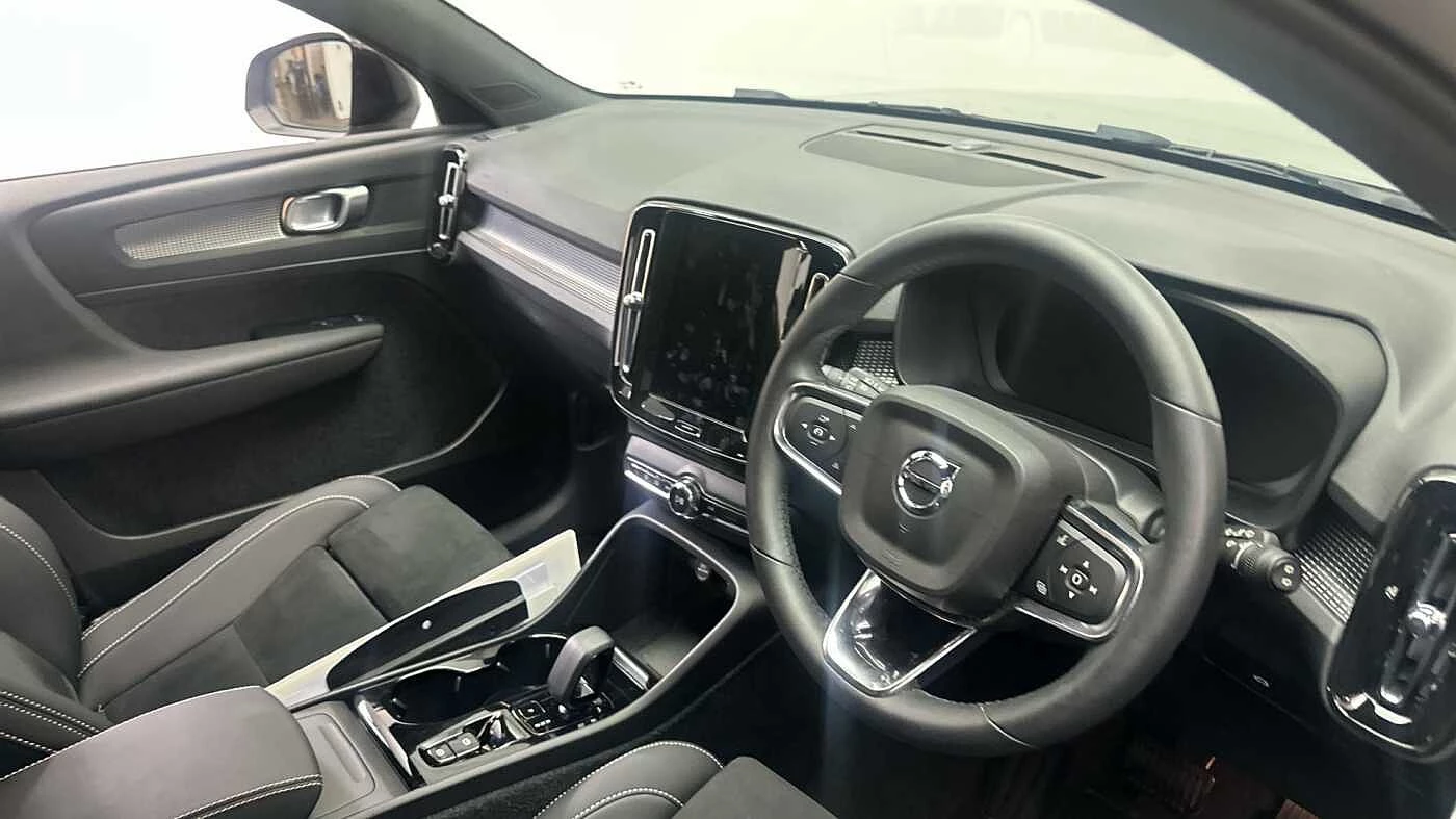 Volvo-XC40-image-4