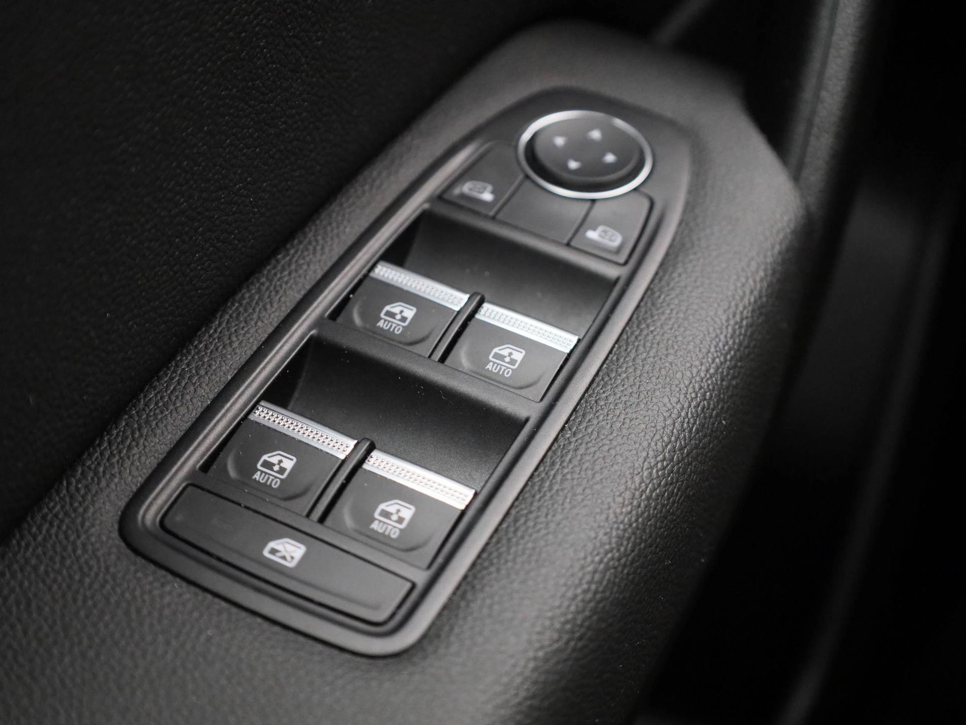 Renault Captur 1.6 E-Tech full hybrid 145 techno