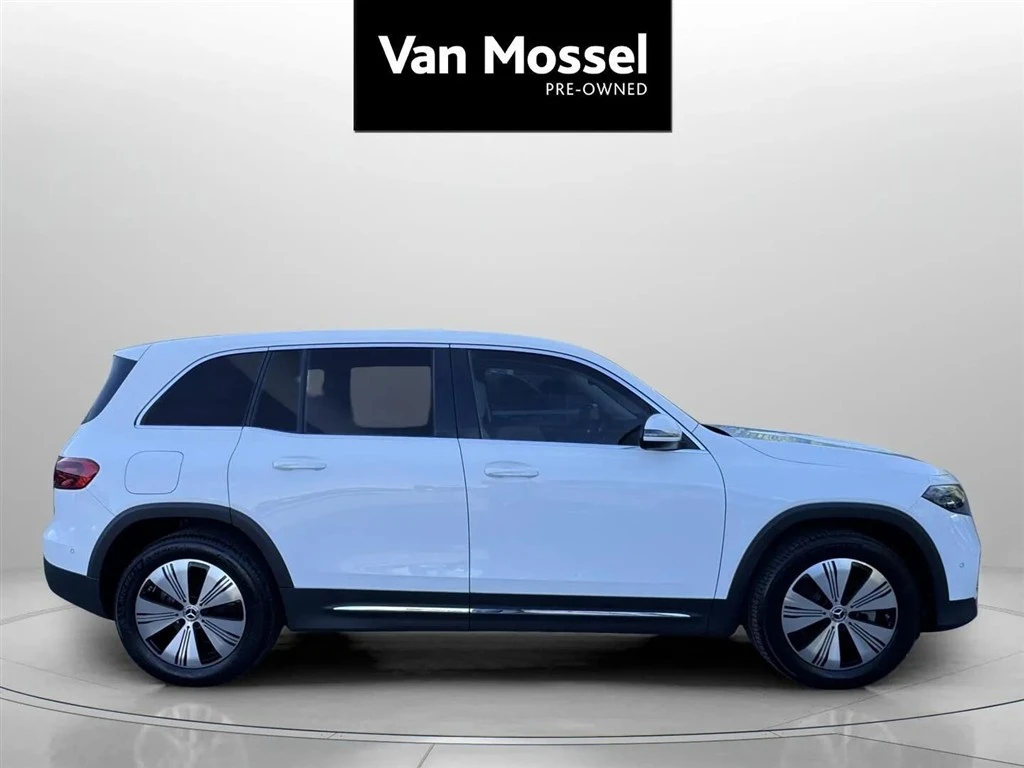 Mercedes-Benz-EQB-image-3