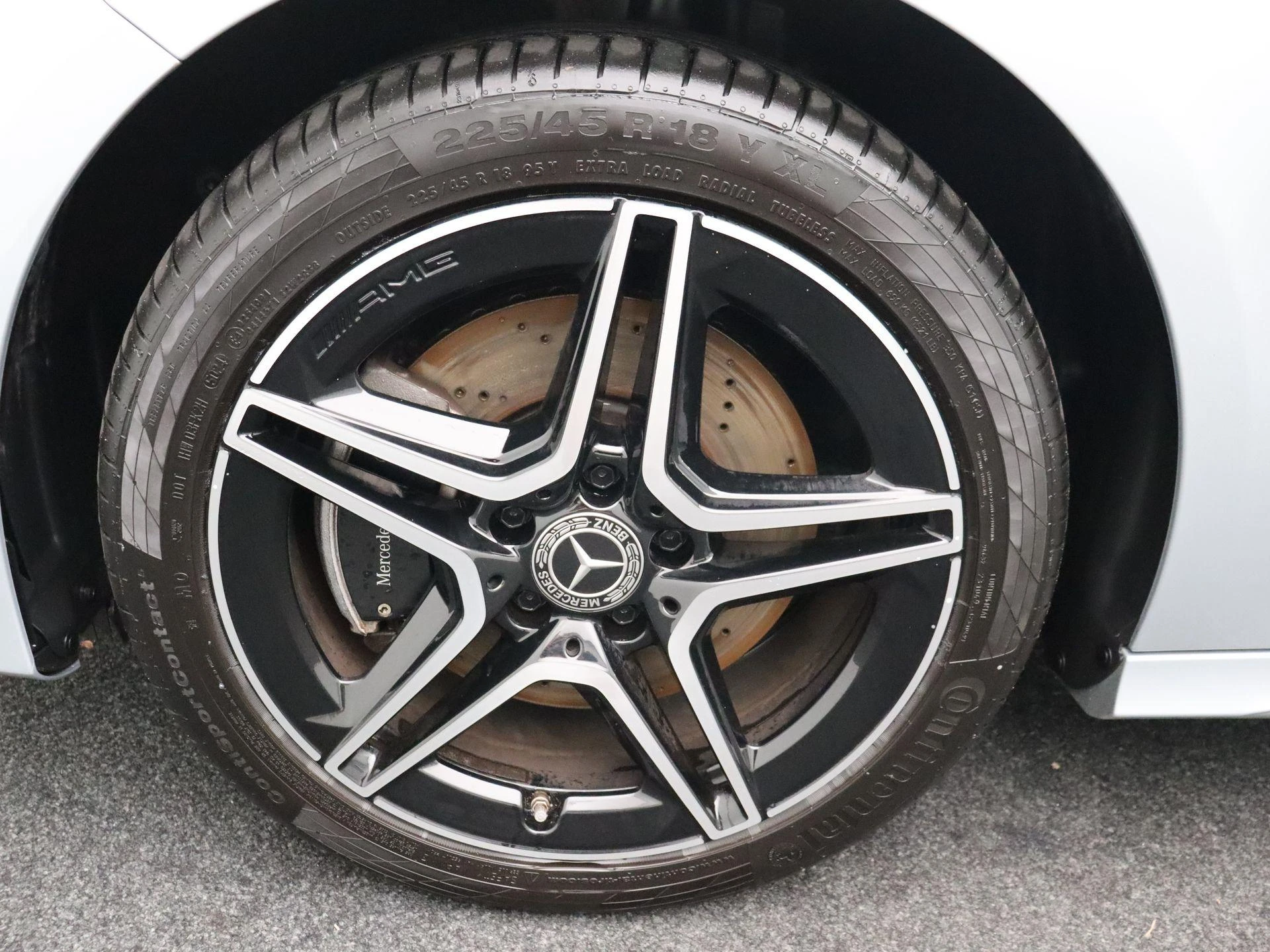 Mercedes-Benz A-Klasse 250 e AMG Line Limousine + TREKHAAK + CARPLAY + NIGHTPAKKET +