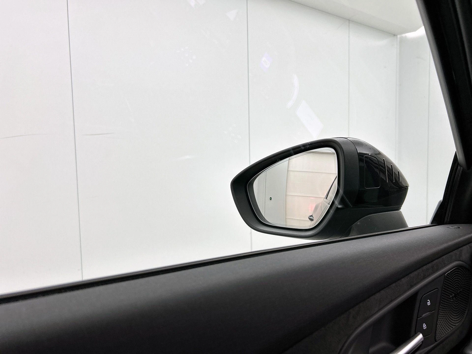 Audi-Q3-image-23