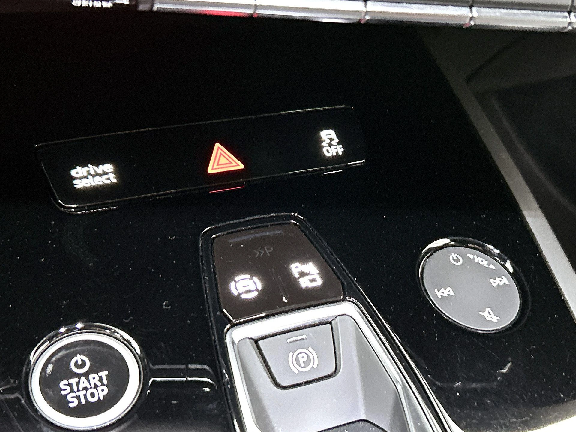 Audi-Q4 e-tron-image-26