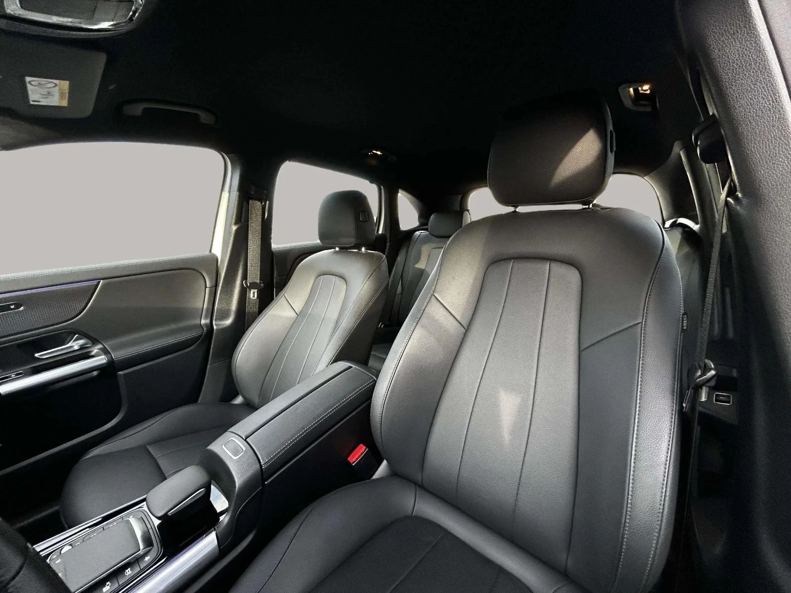 Mercedes-Benz-EQA-image-11