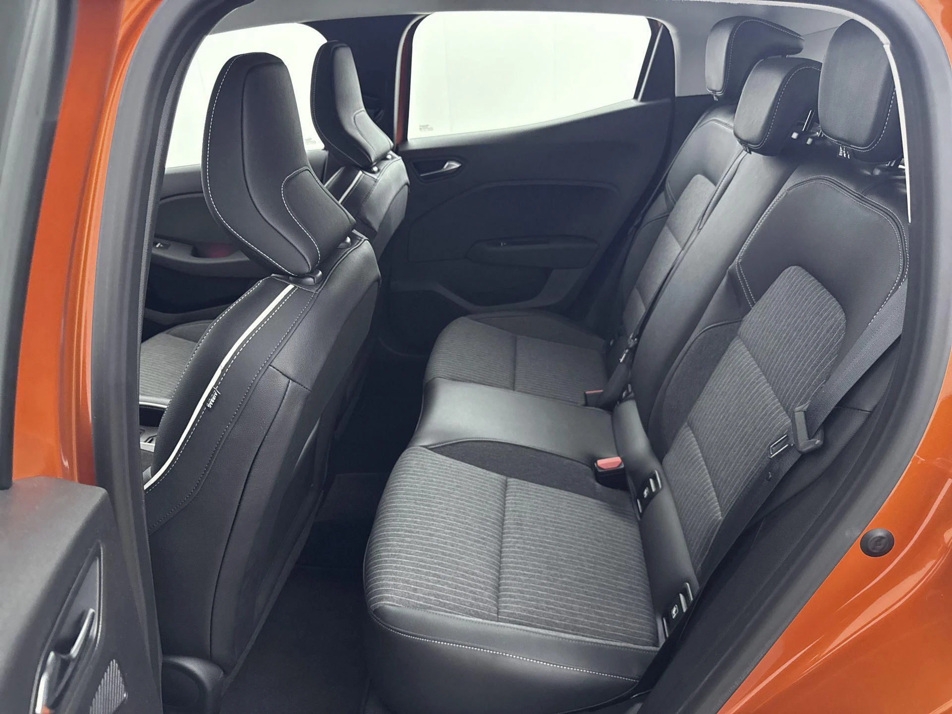 Renault-Clio-image-24