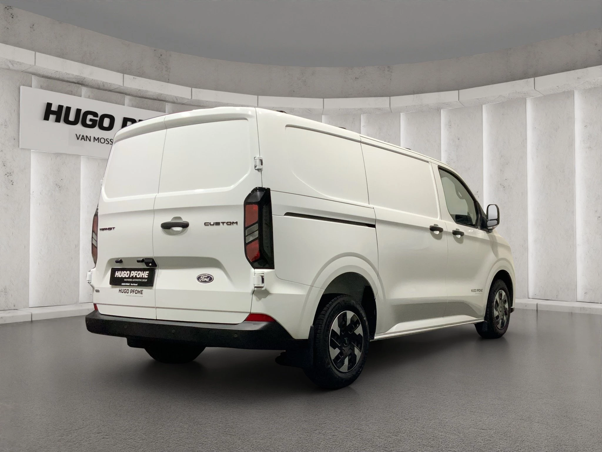 Ford Transit Custom Trend 2.5 Duratec PHEV 320 L1 CVT Kasten-LKW. 171 kW. 4-türig