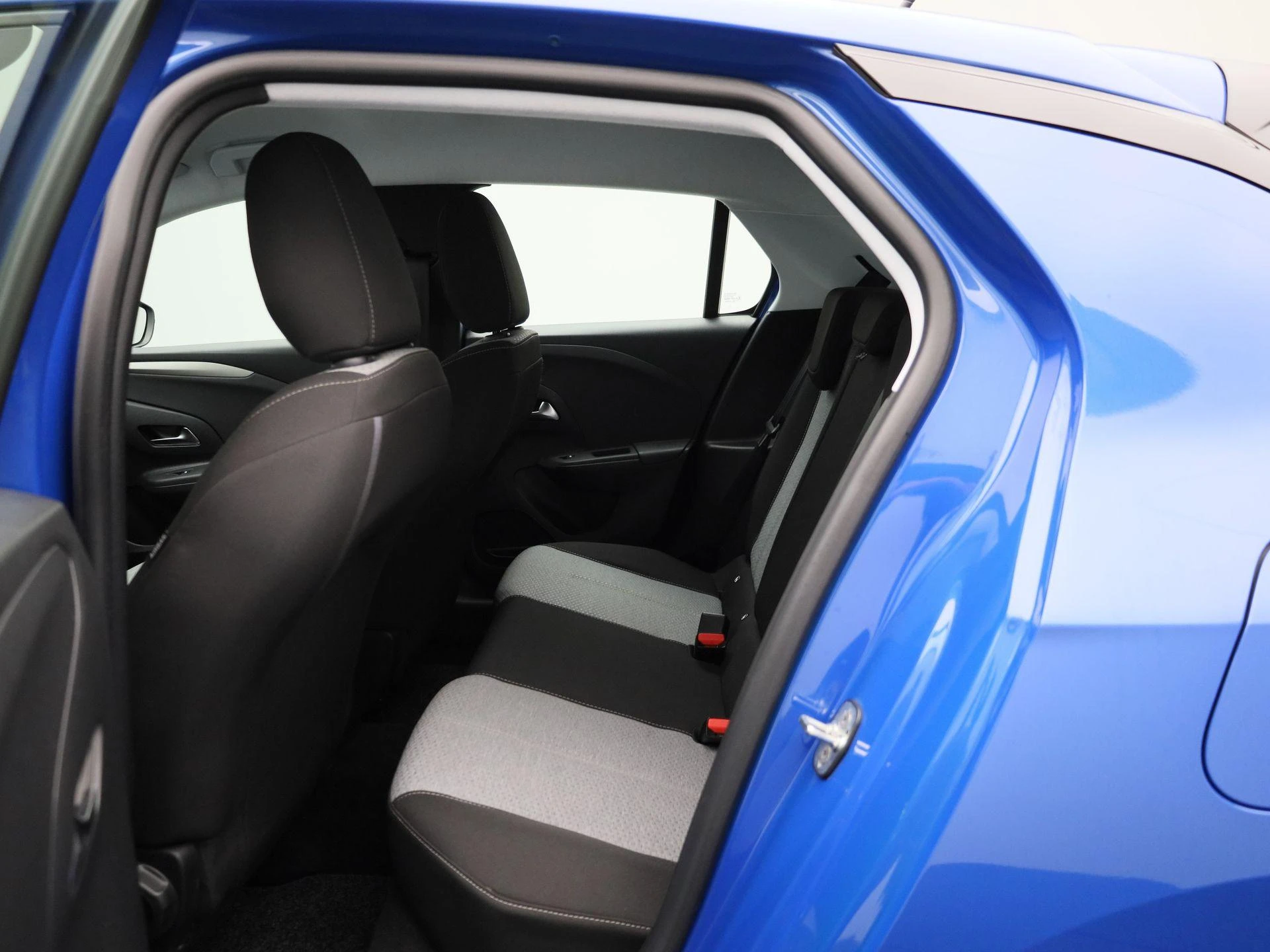 Opel-Corsa-image-9