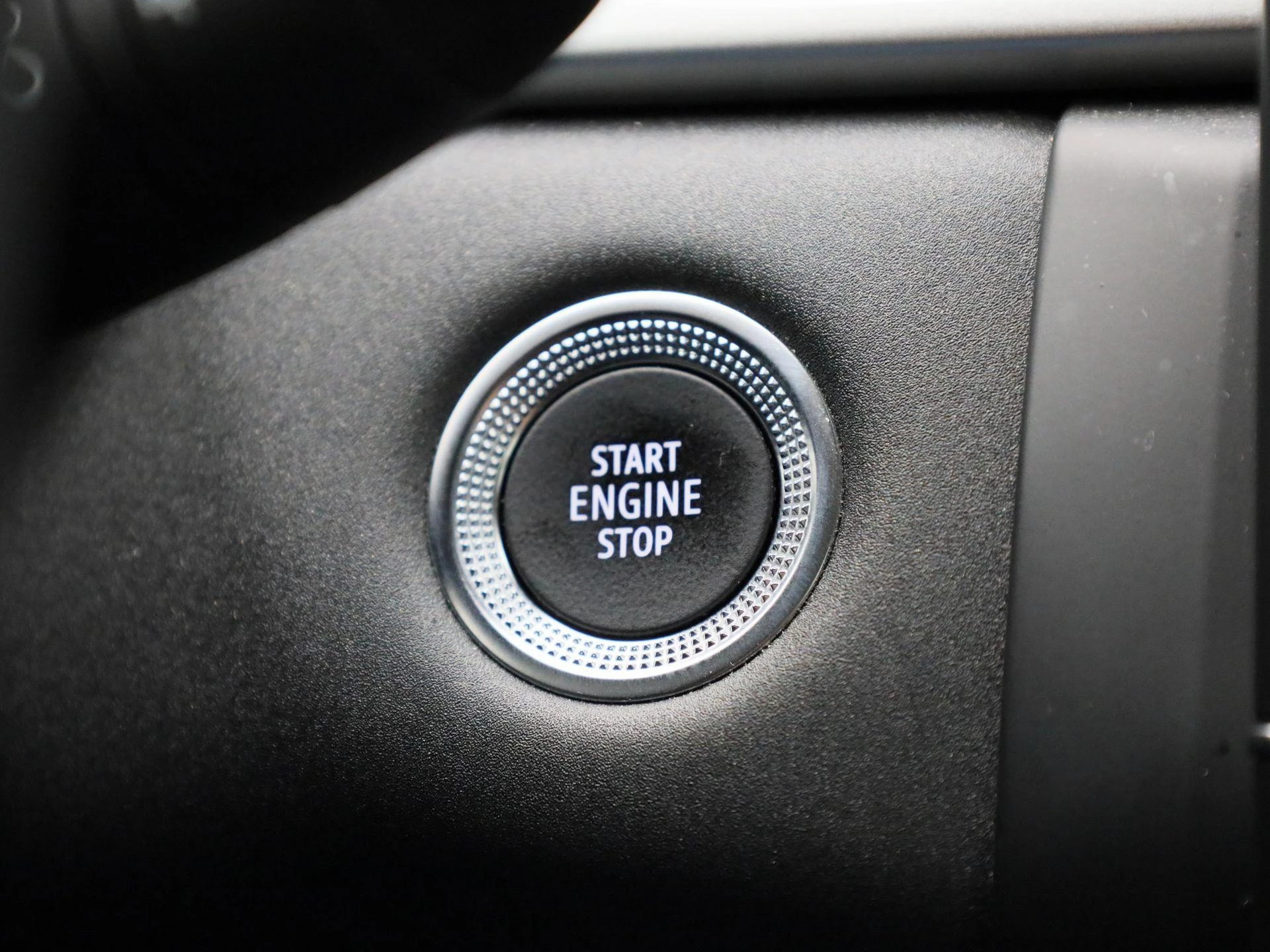 Renault-Captur-image-16