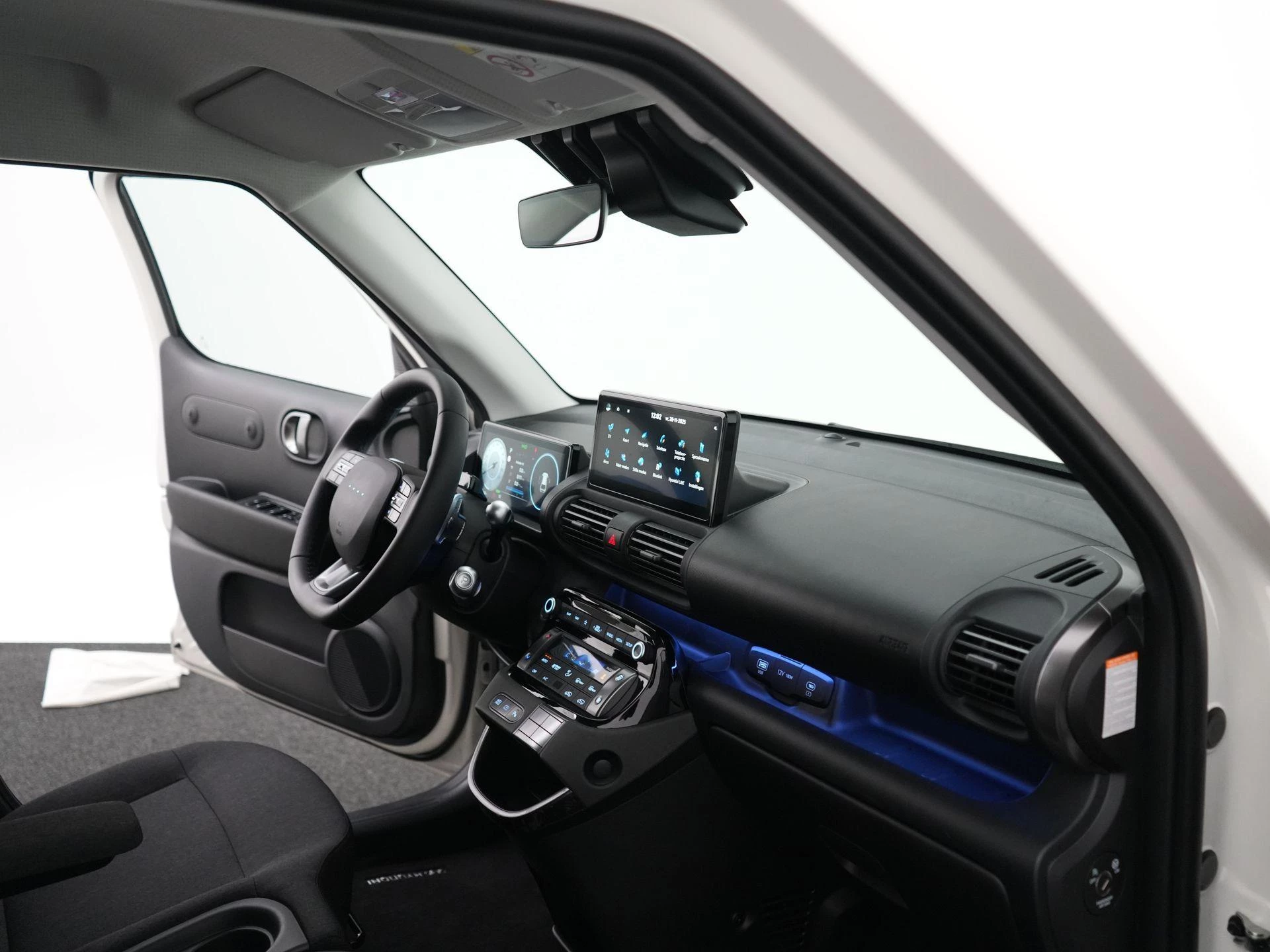 Hyundai-Inster-image-32