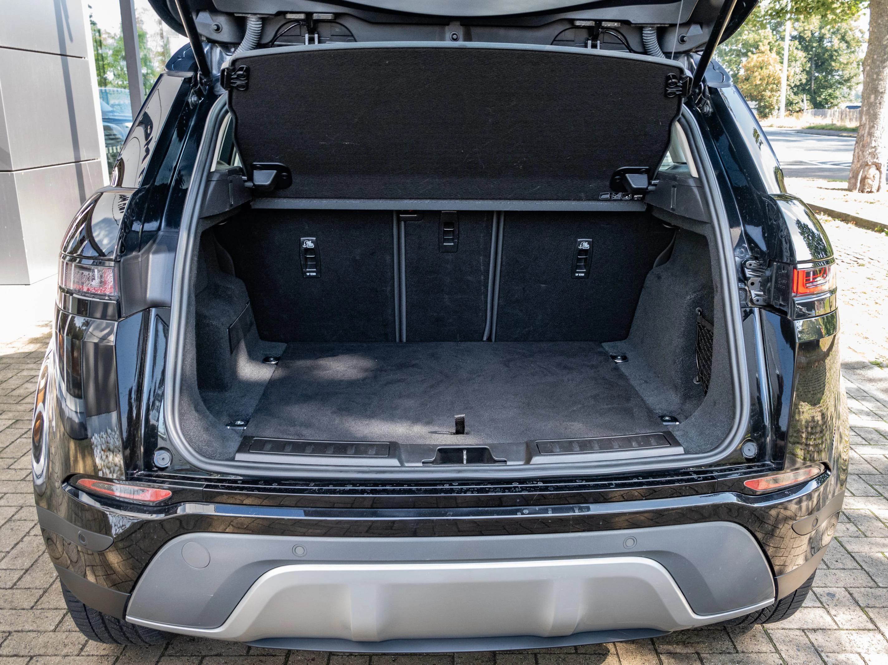 Land Rover-Range Rover Evoque-image-23