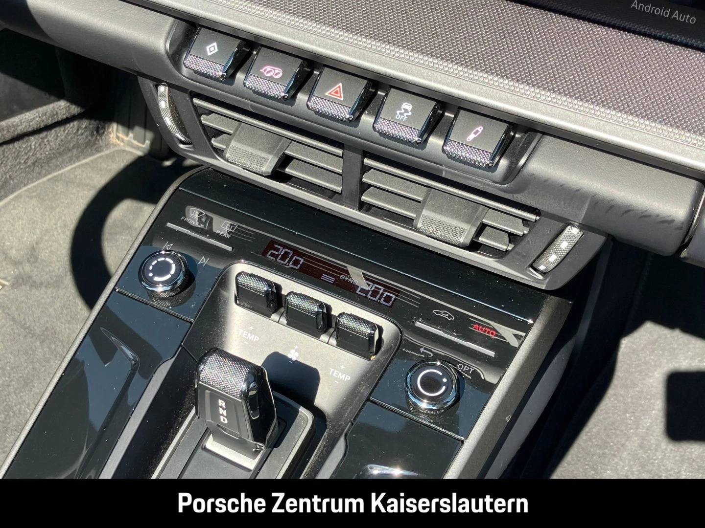 Porsche 911 992 Carrera Cabrio Sportabgas Surround-View carrera