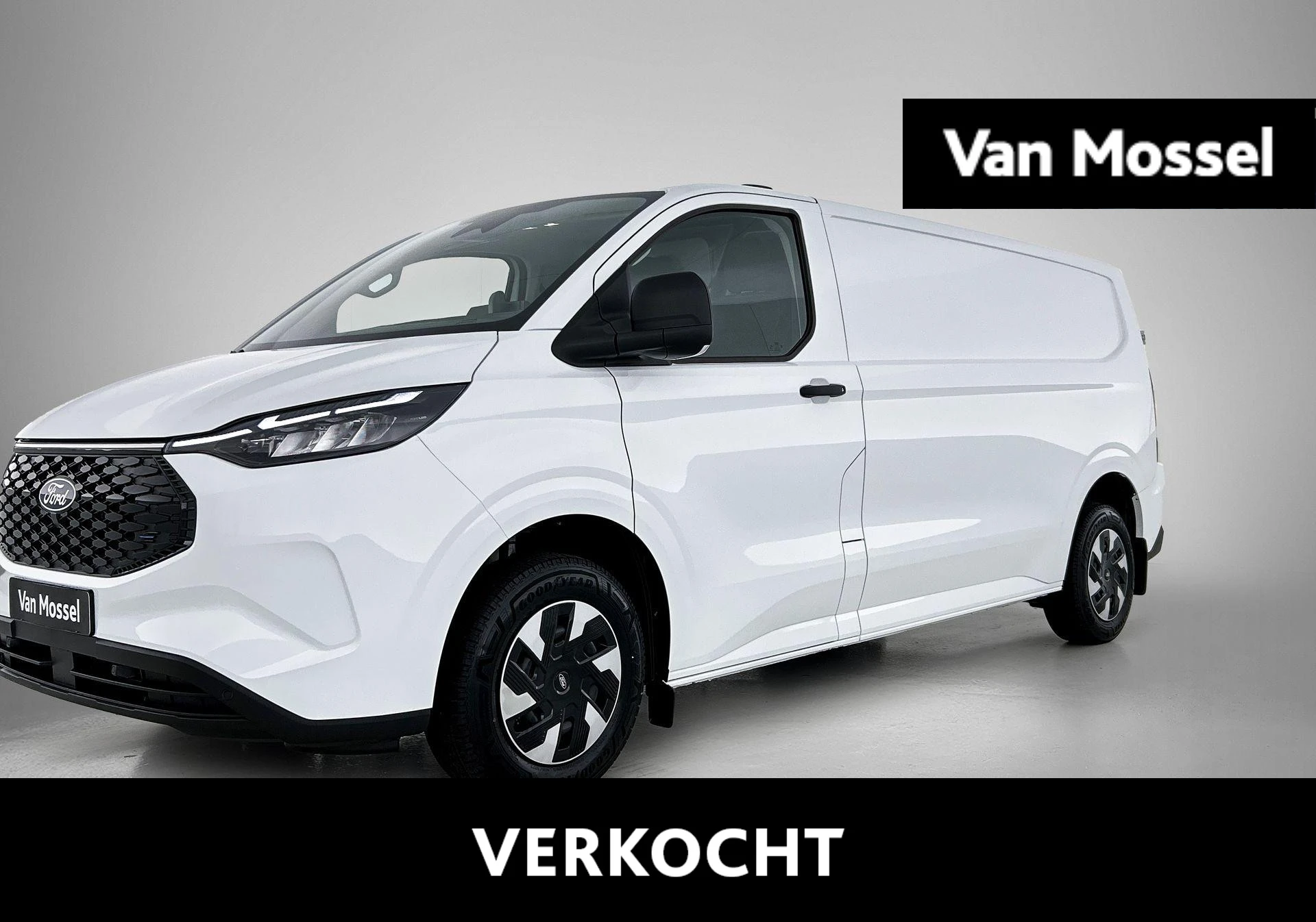 Ford-Transit Custom-image-0