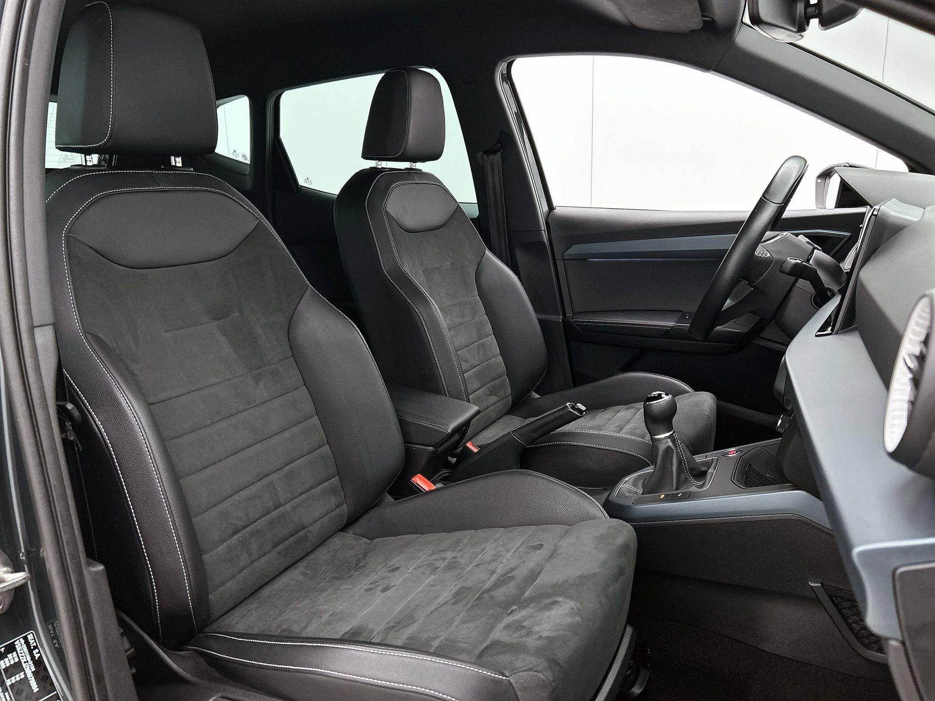 SEAT-Arona-image-36