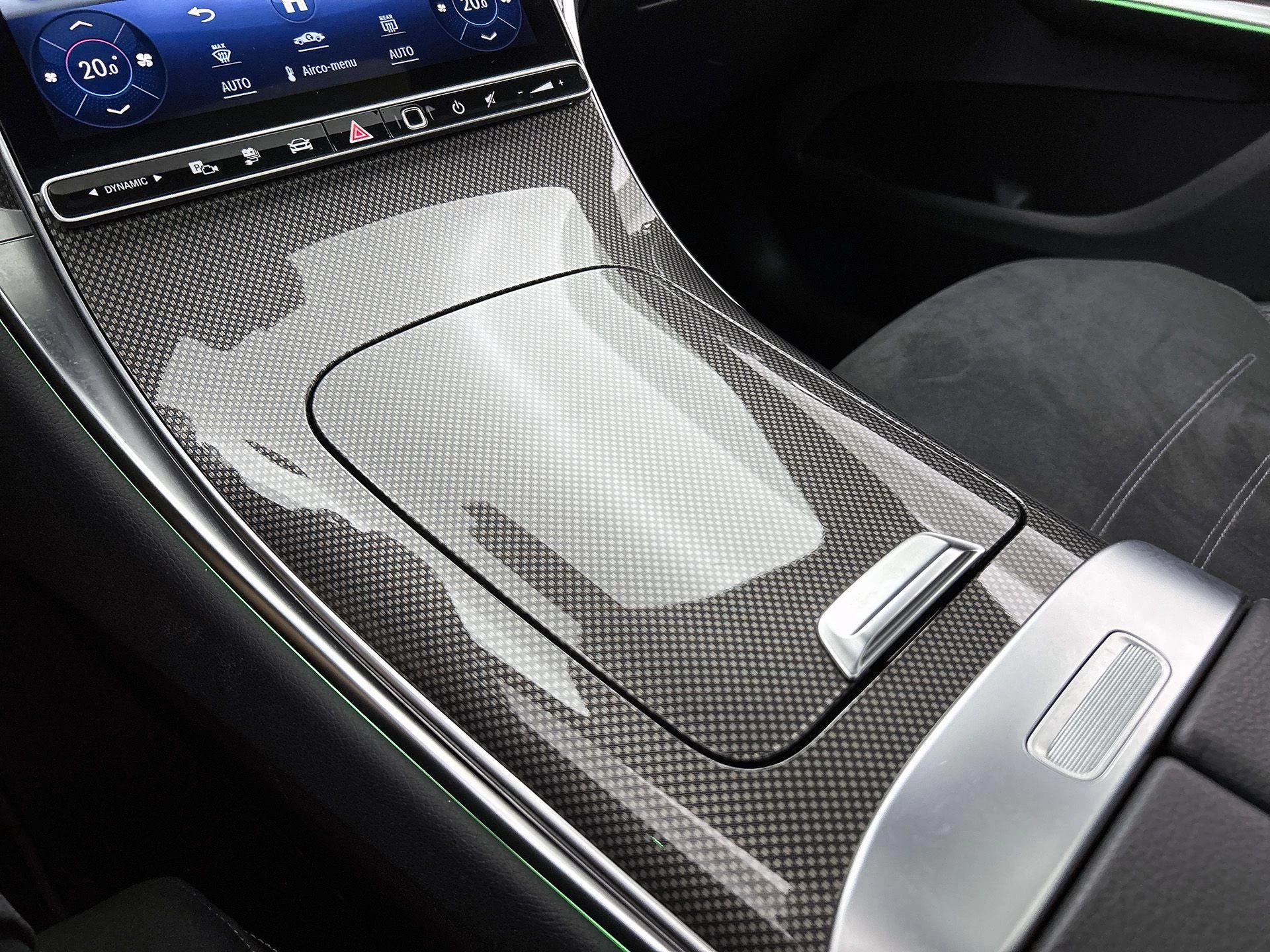 Mercedes-Benz-GLC-image-37