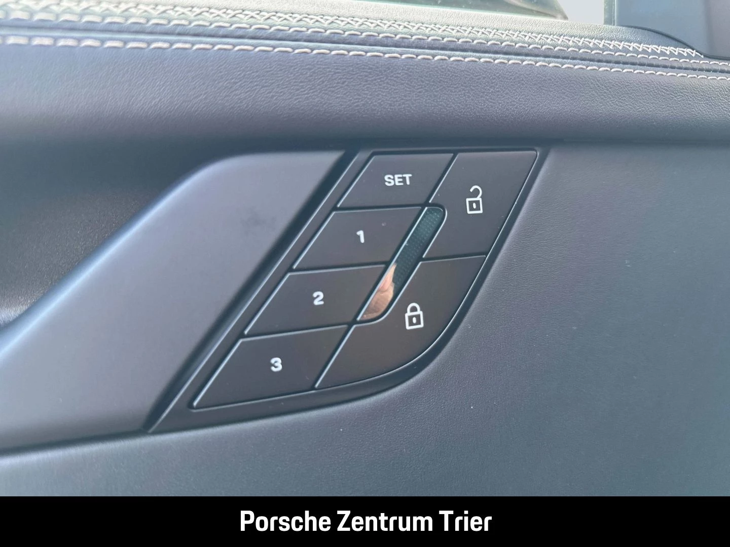 Porsche 911 992 Targa 4 GTS Burmester Clubleder LED