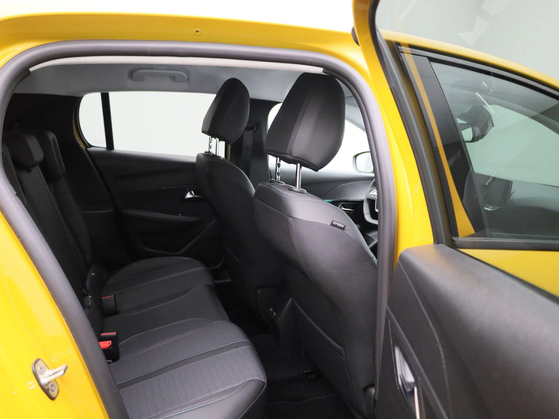 Peugeot 208 - 31