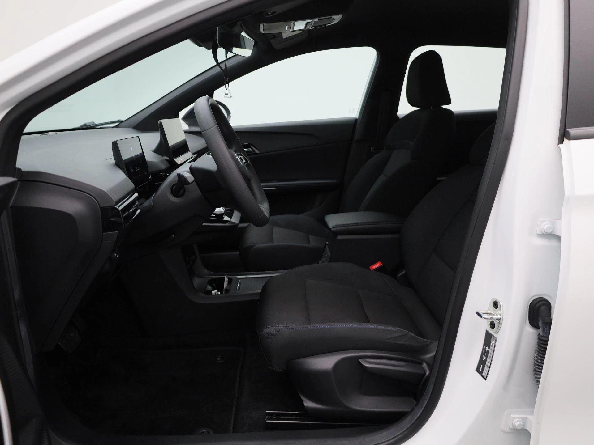 MG-MG4 EV-image-8