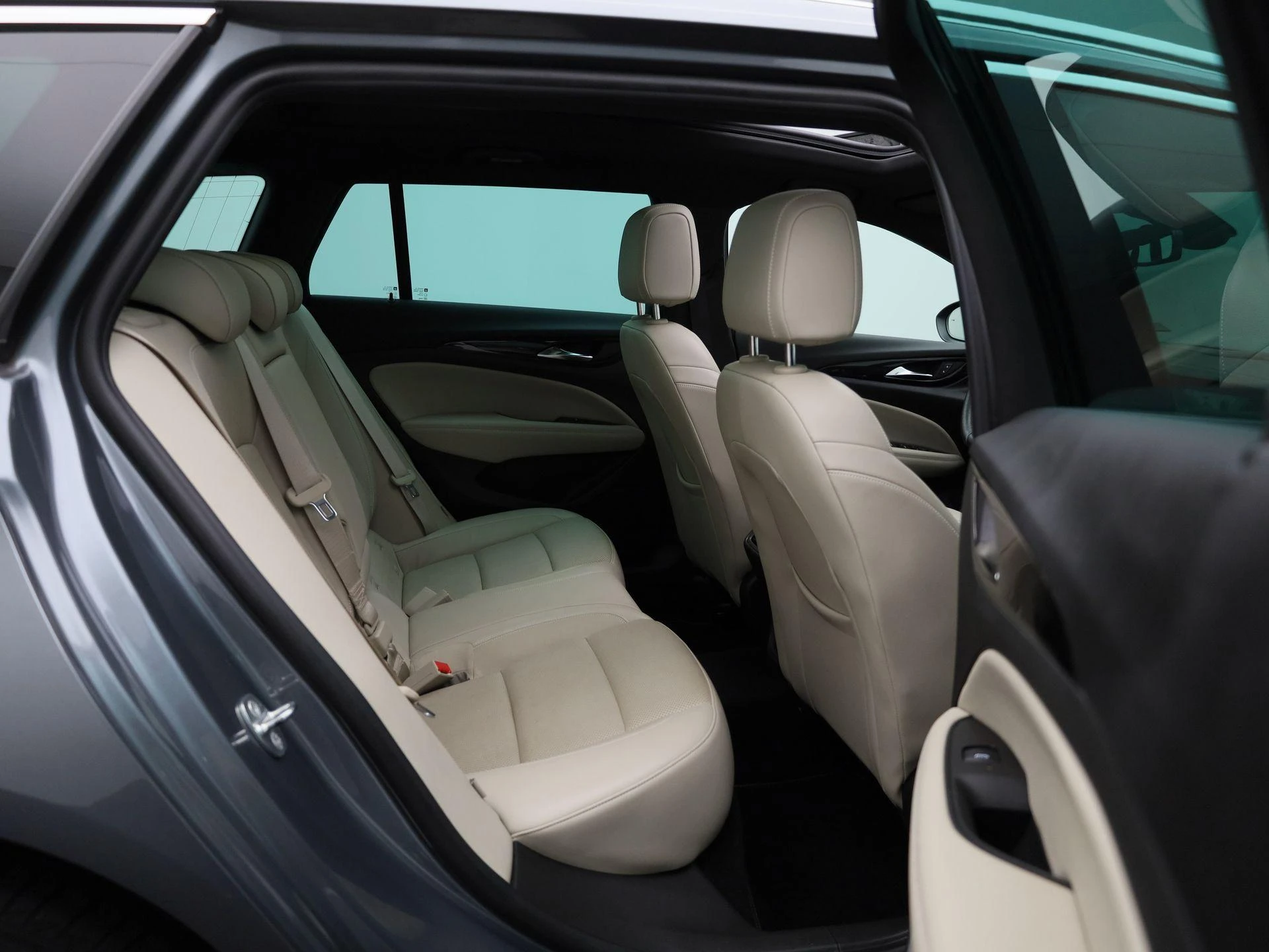 Opel-Insignia-image-35