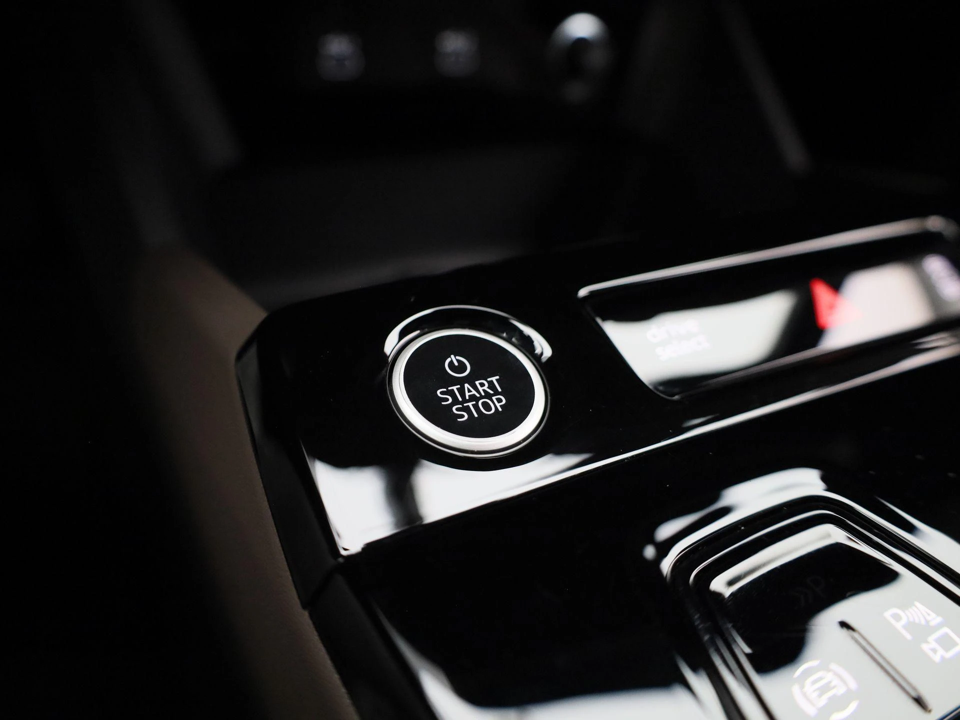 Audi-Q6 e-tron-image-27
