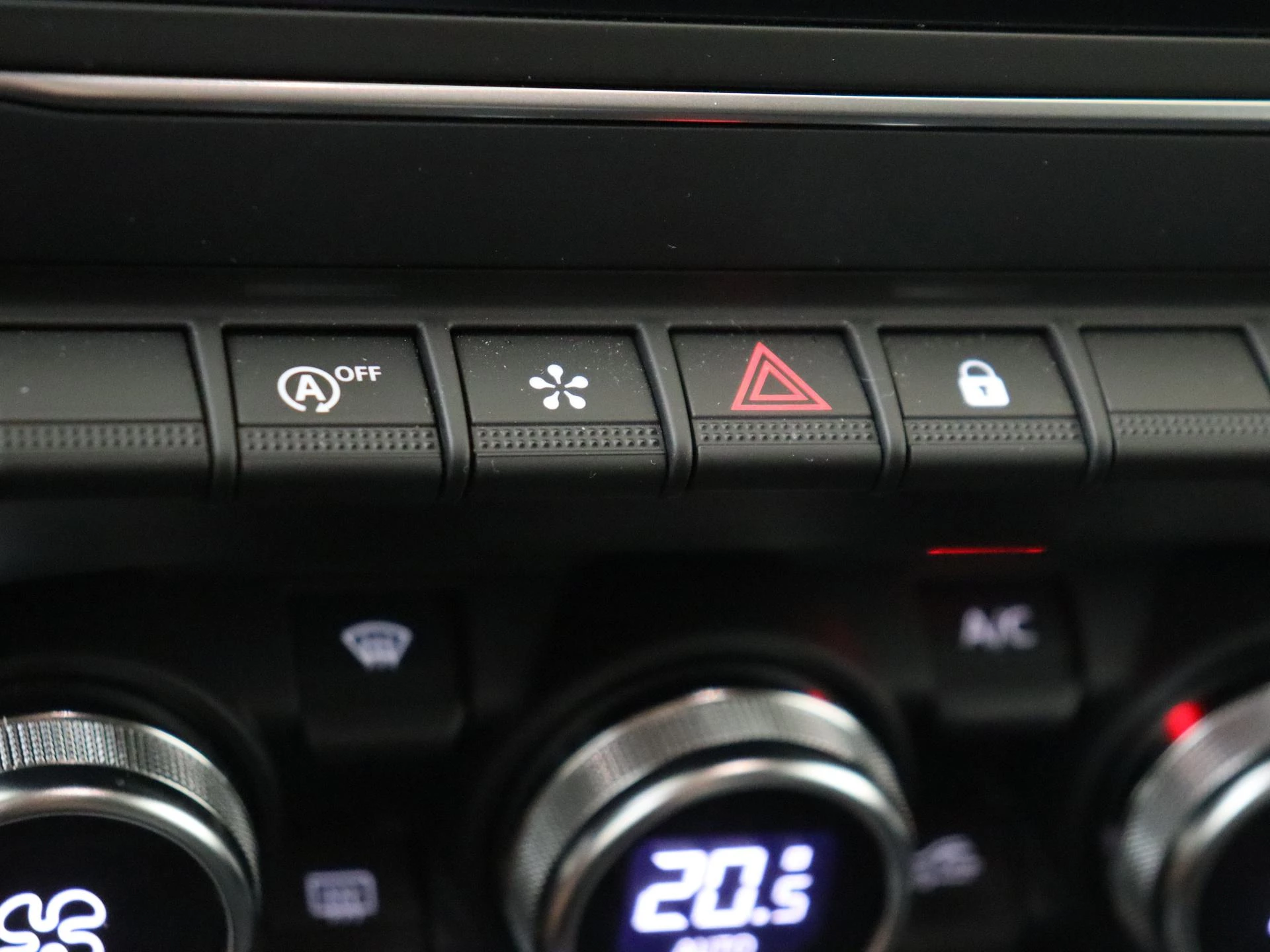Renault-Captur-image-18