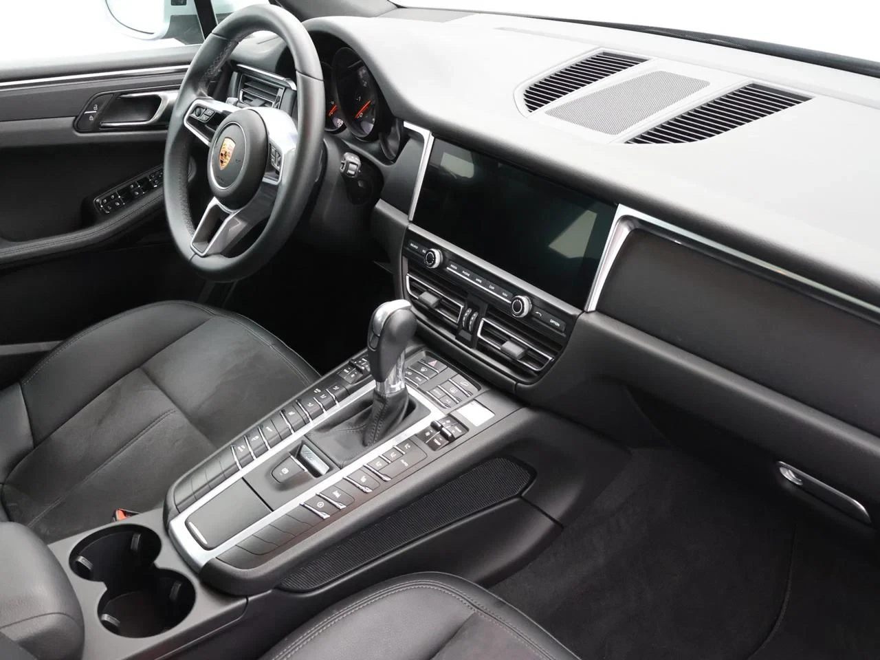 Porsche Macan 2.0 Turbo PDK *NAVI*APP CONNECT*LEDER*ALCANTARA*CAMERA*BLTH*CRUISE*...