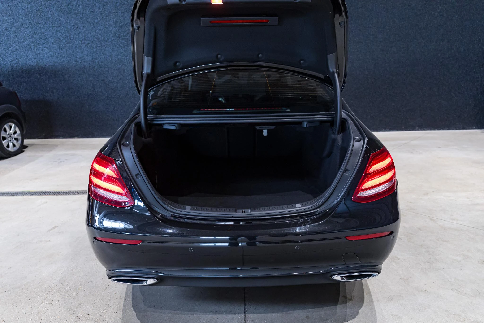 Mercedes-Benz-Classe E-image-9