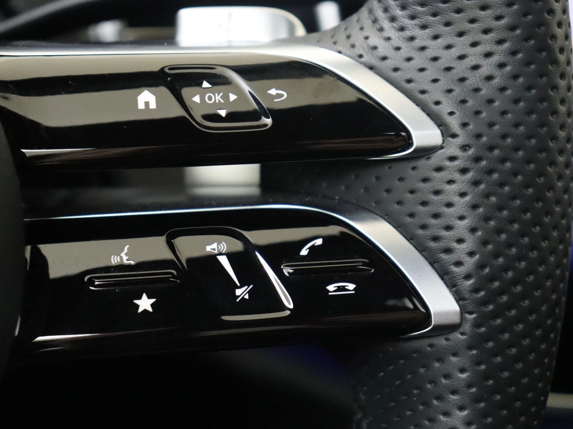 Mercedes-Benz-E-Klasse-image-13