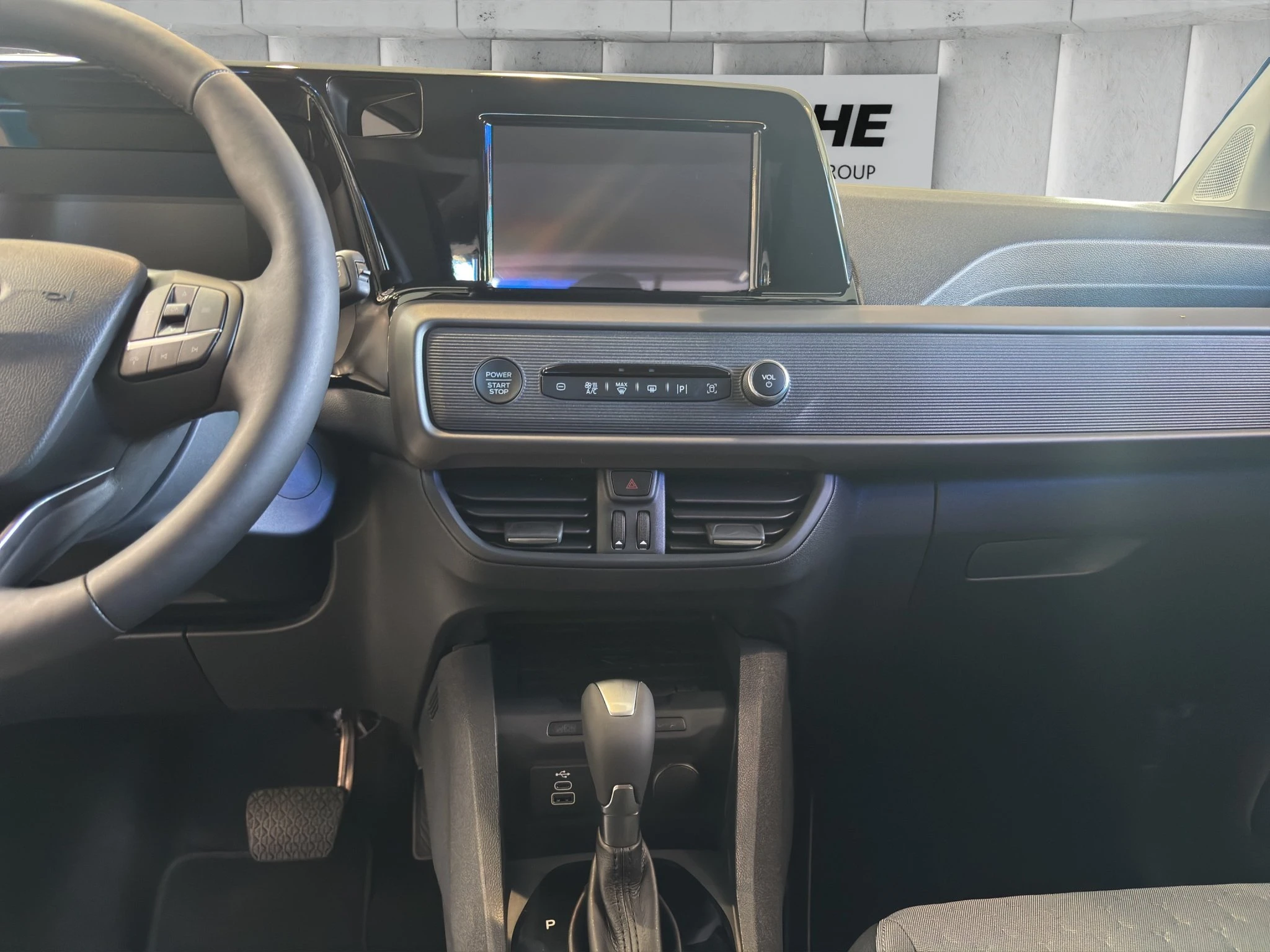 Ford-Tourneo Courier-image-13