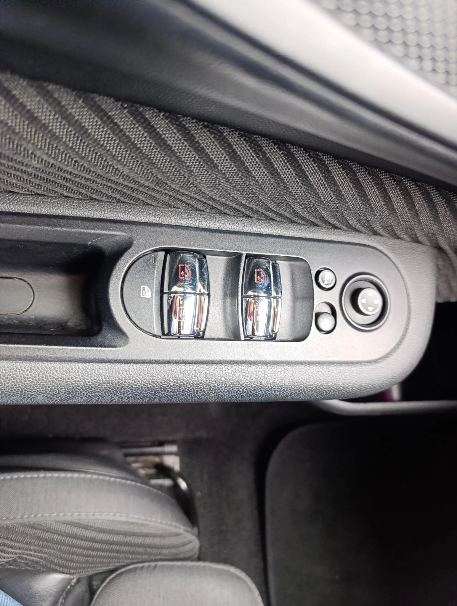 MINI-Clubman-image-11