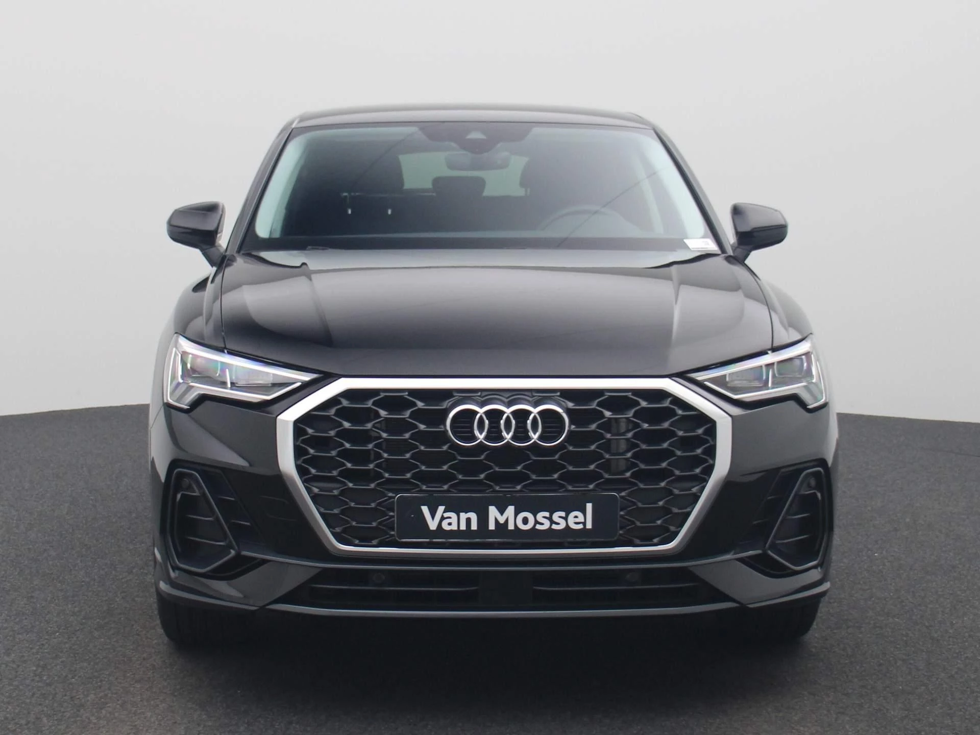 Audi-Q3-image-2