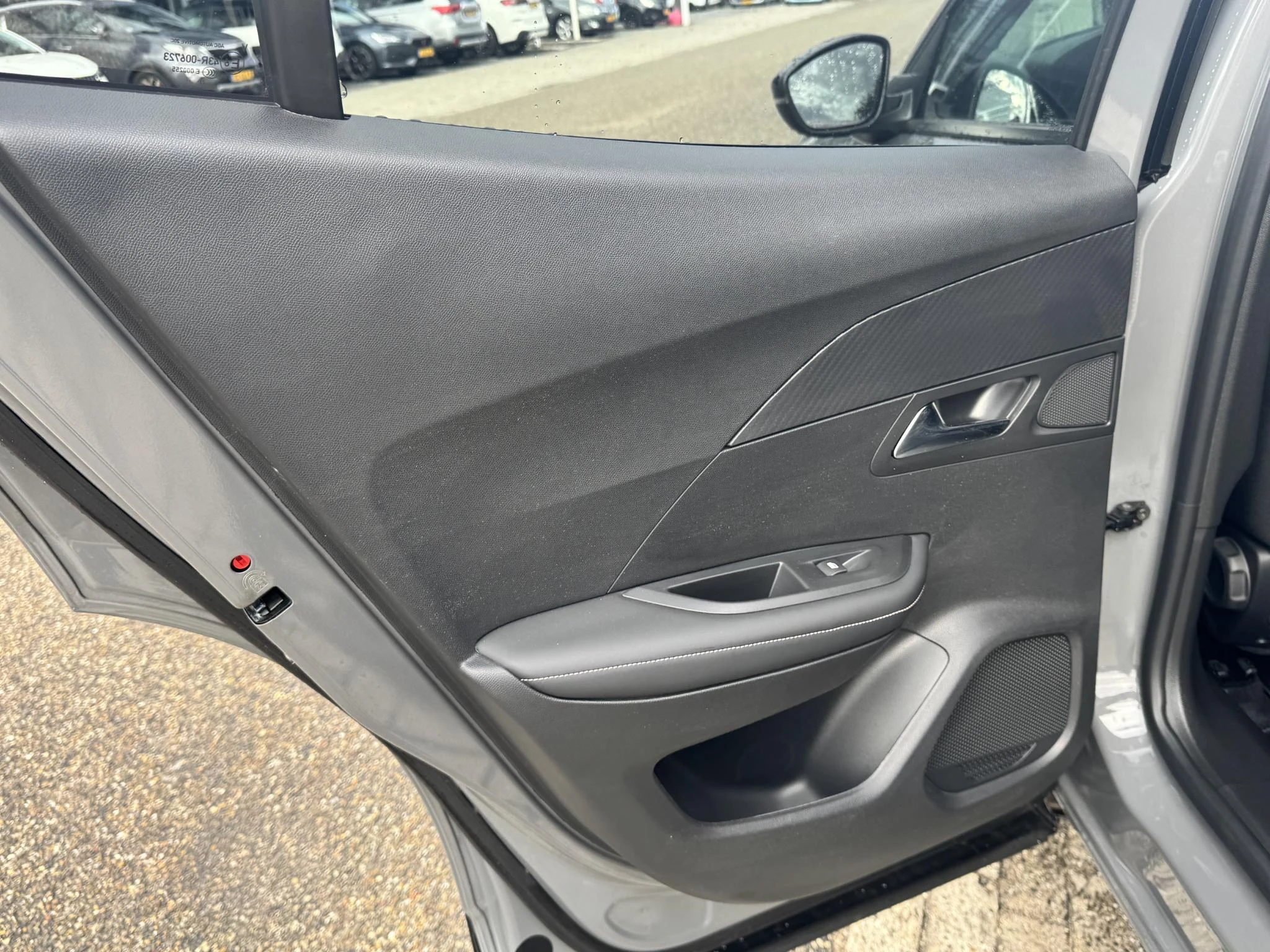 Peugeot-2008-image-10
