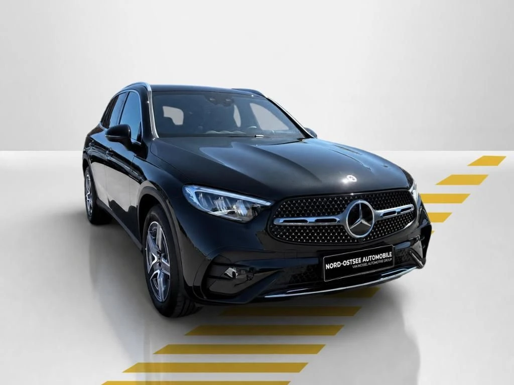 Mercedes-Benz-GLC 300 d-image-17