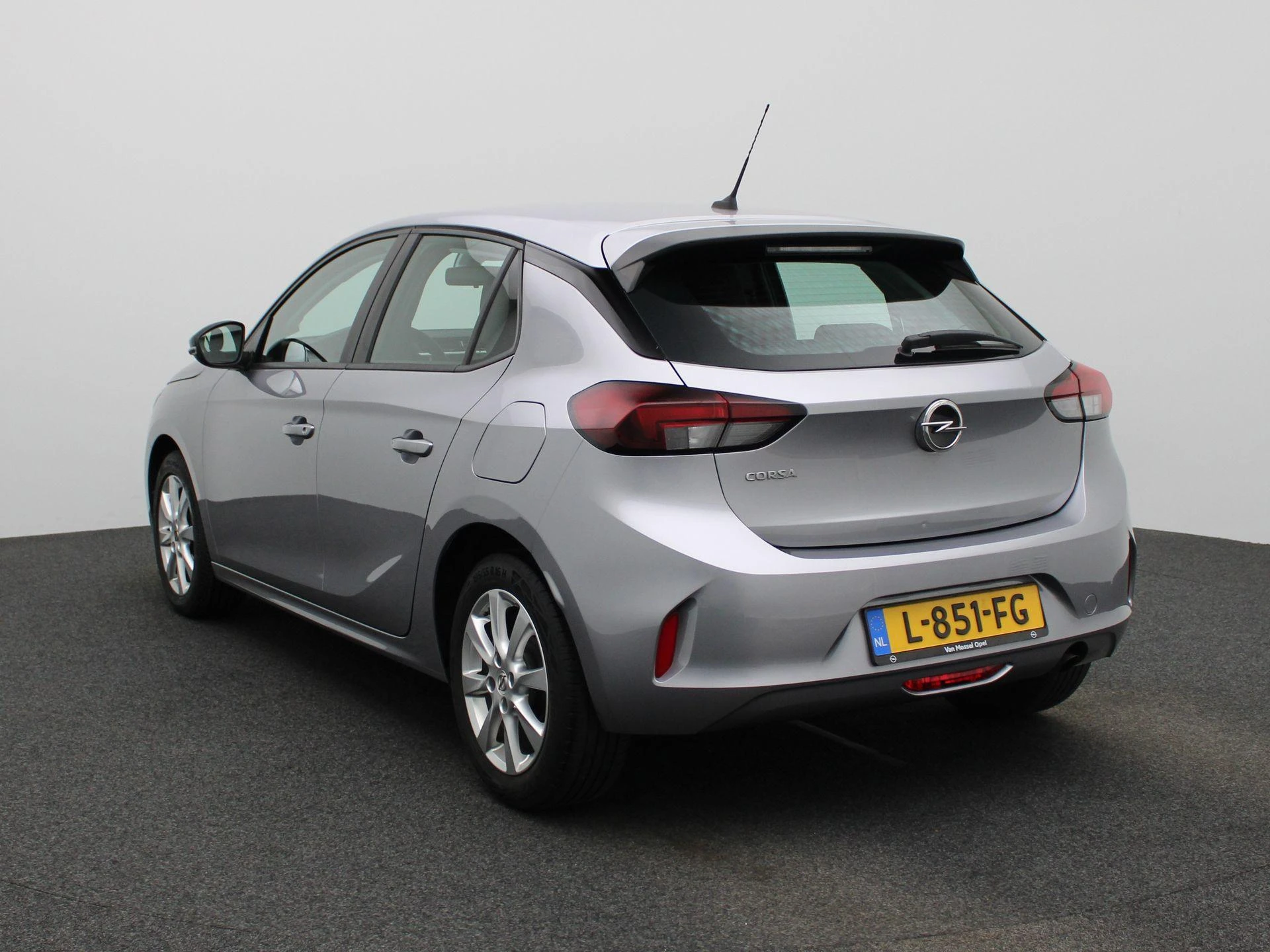 Opel-Corsa-image-1