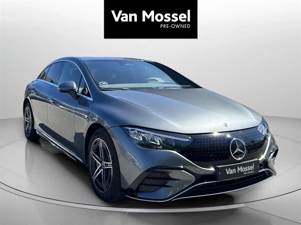 Mercedes-Benz-EQE-image-2