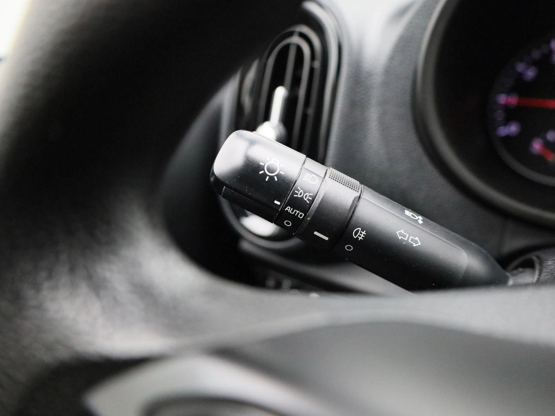 Kia-Picanto-image-18