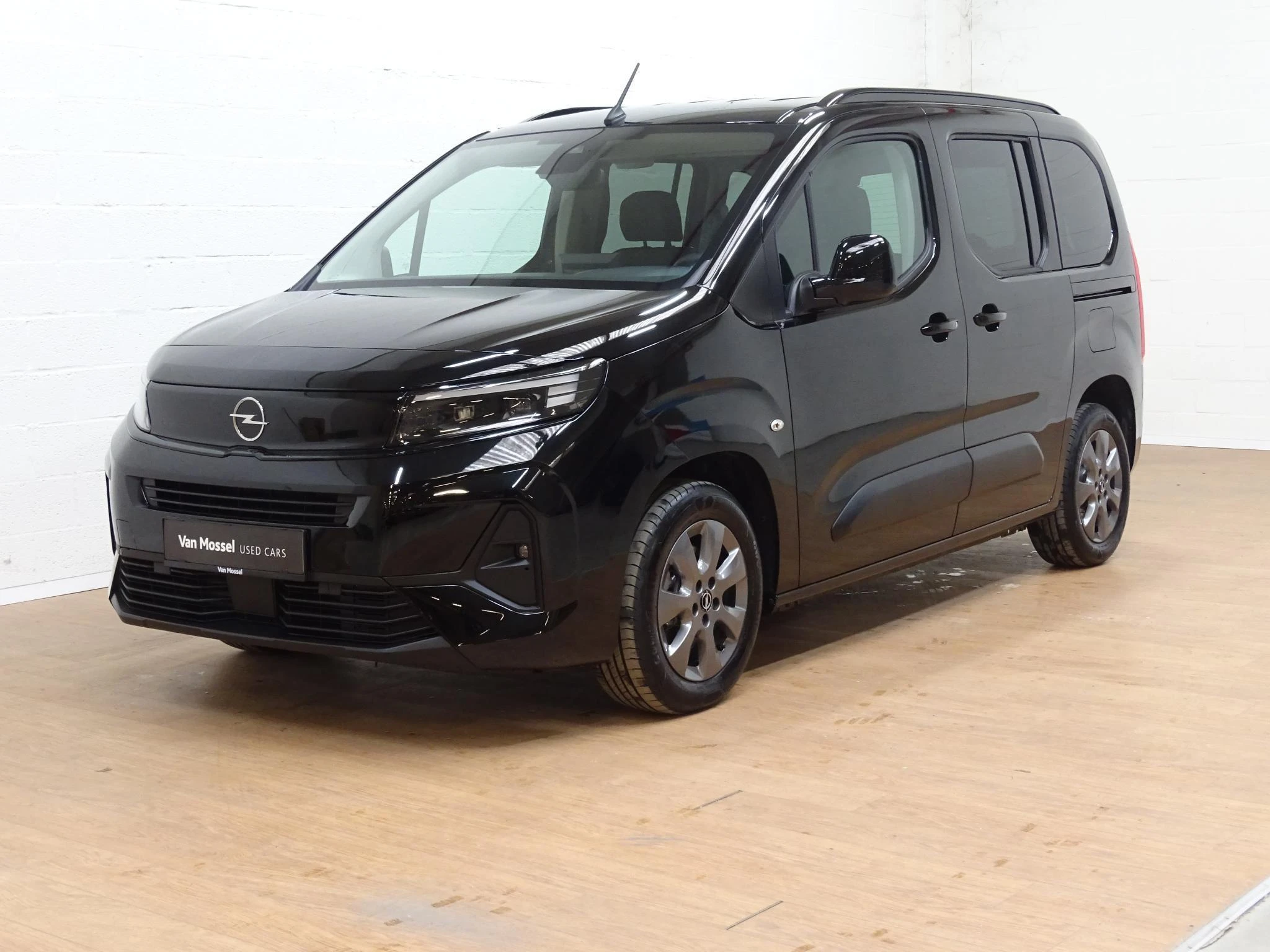 Opel Combo Life 1.5 Turbo D 130 MT6