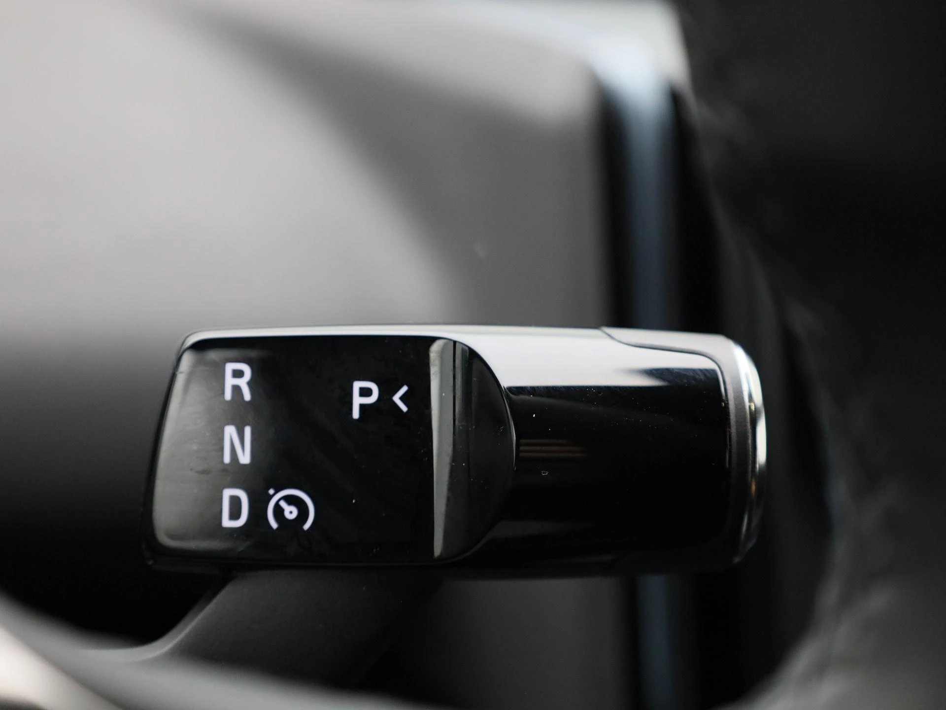 Volvo-EX30-image-16