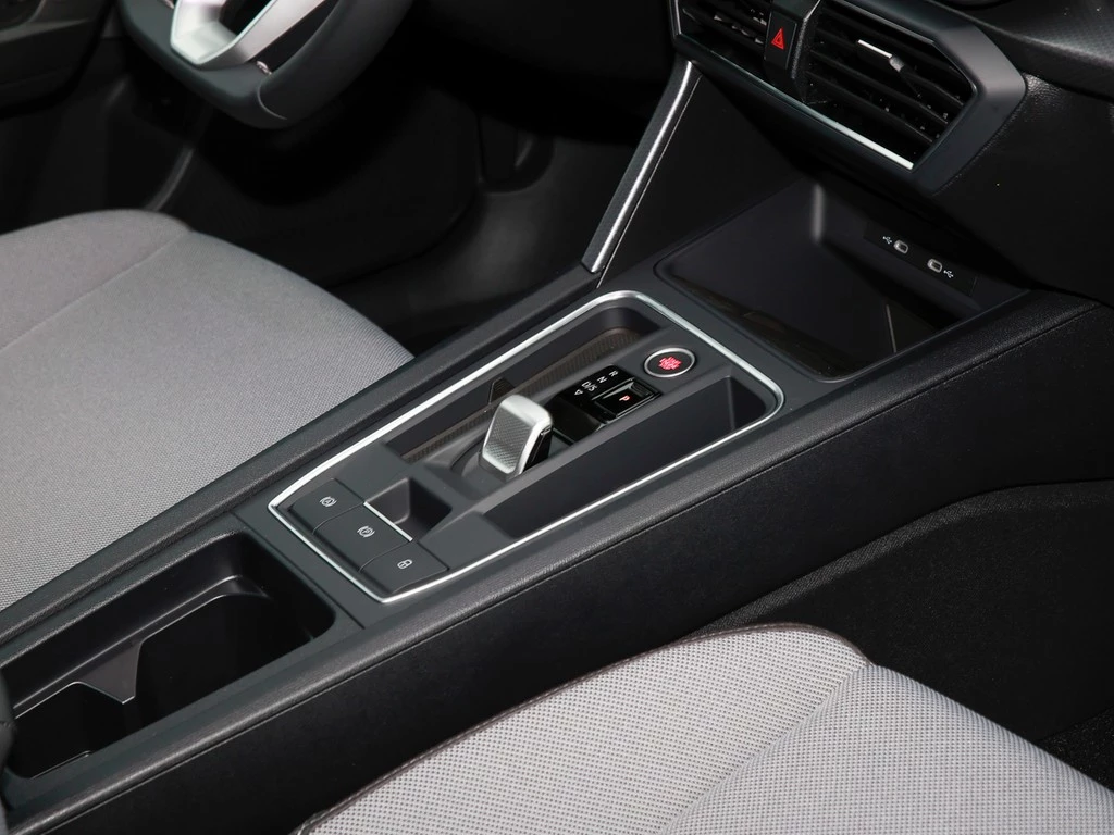 SEAT Leon Sportstourer RE 1.5eTSI 7-Gang-DSG