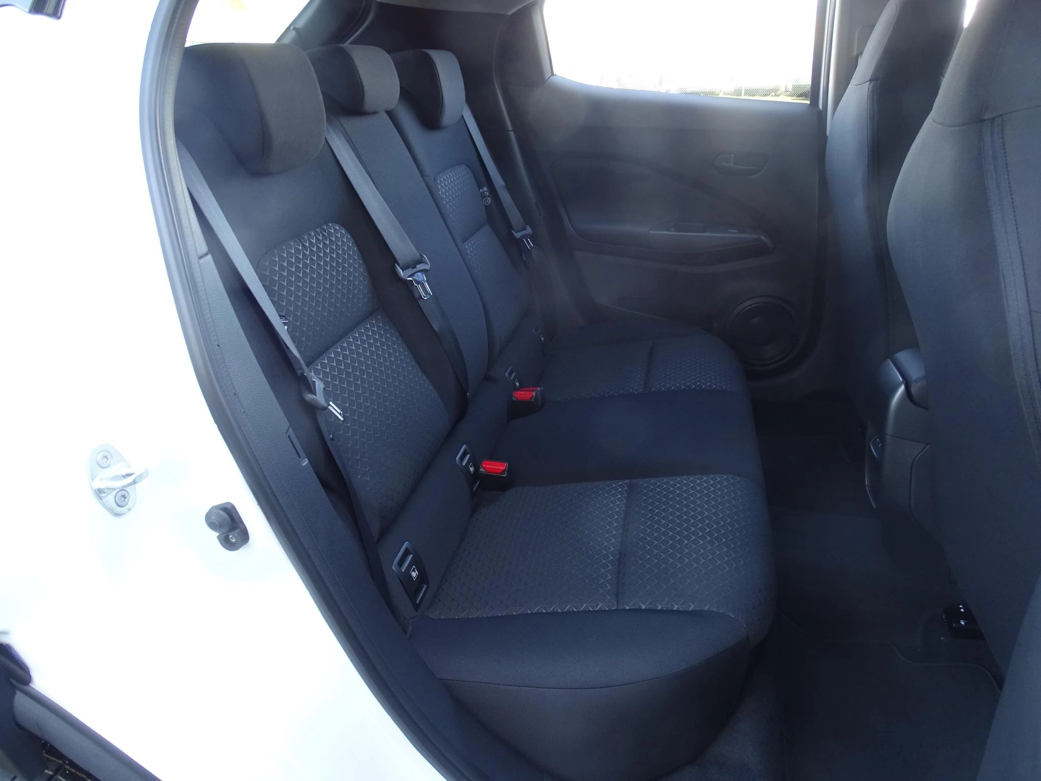 Nissan Juke 1.0 DIG-T Acenta automaat